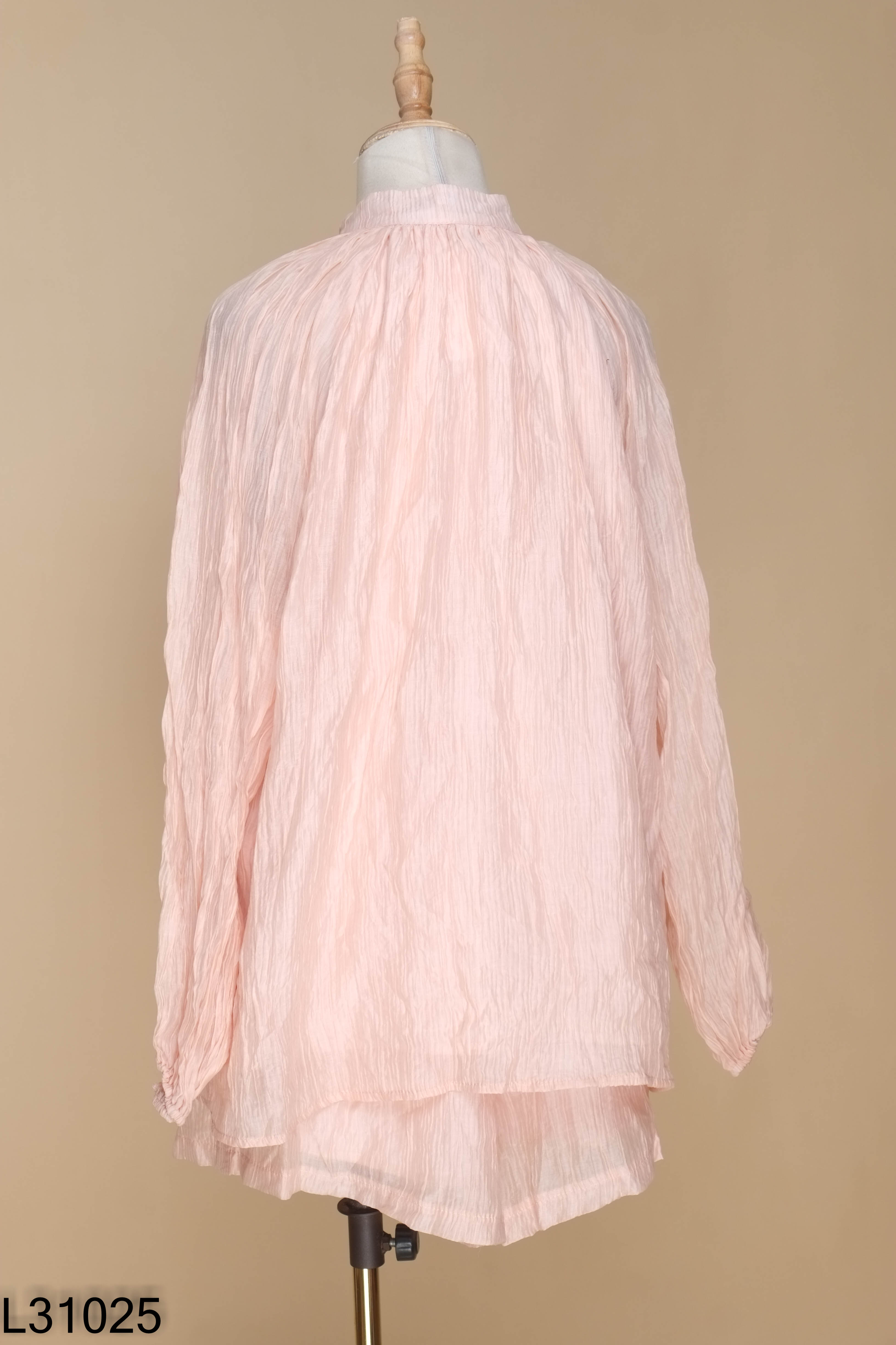 Set hồng áo kiểu + quần shorts