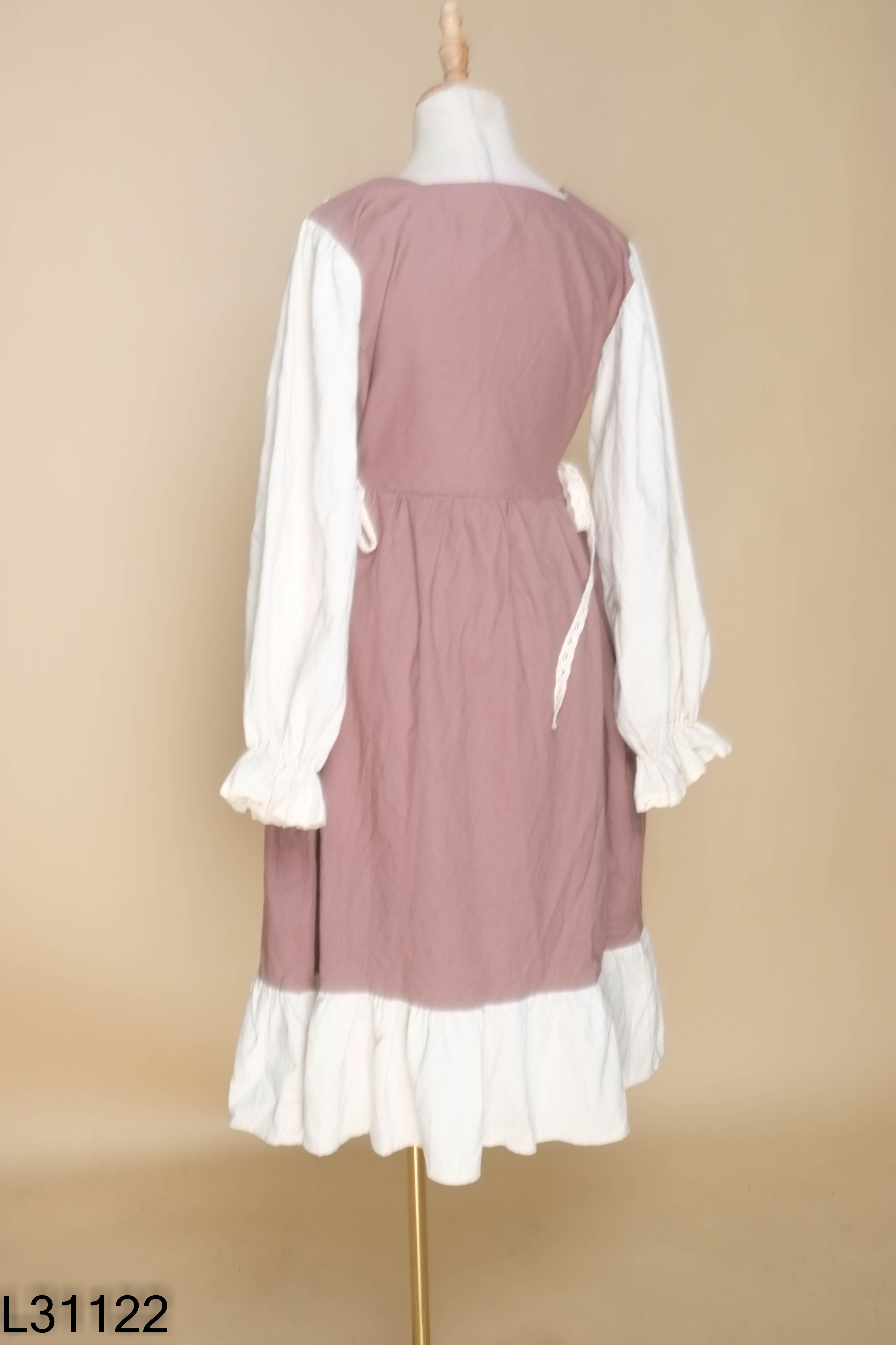 Váy GÀ VINTAGE nâu phối be