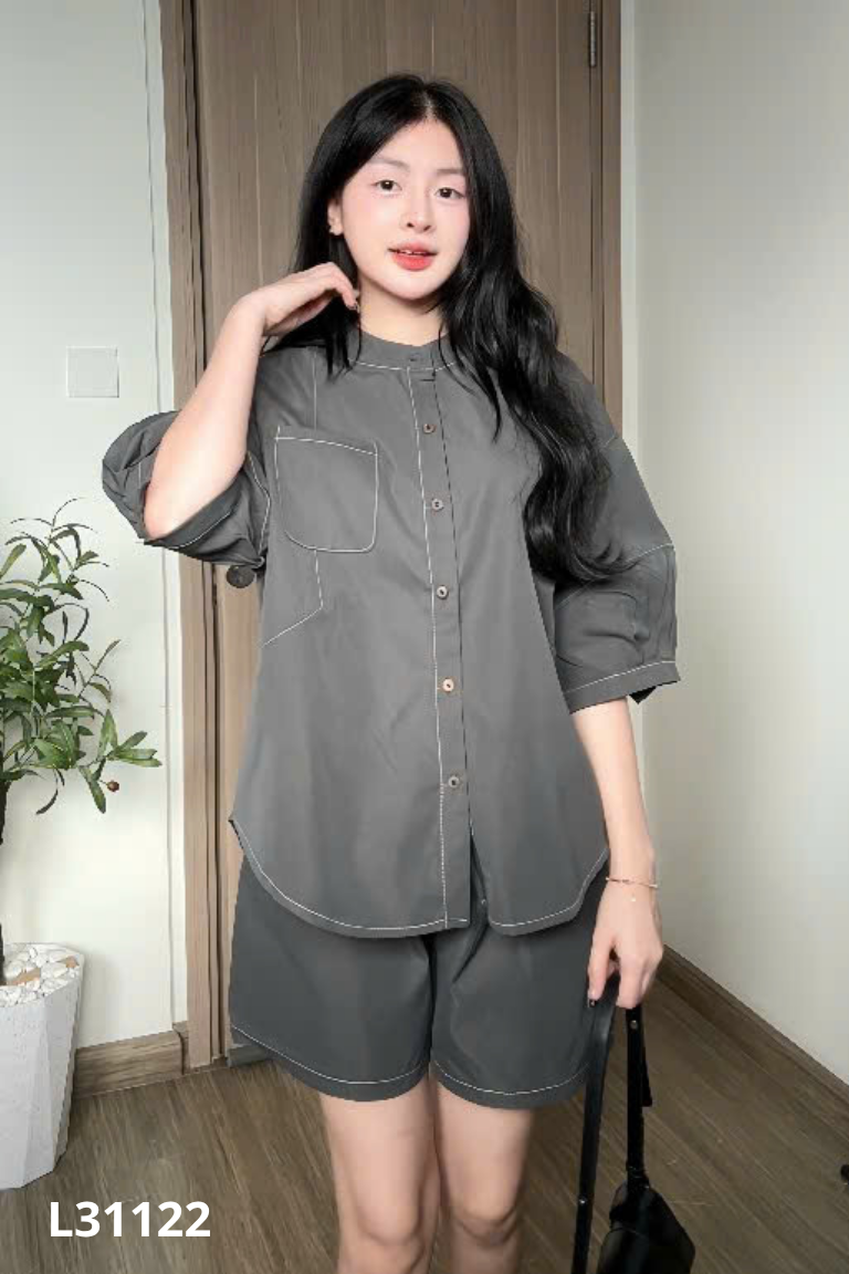 Set áo + quần short xám chỉ trắng