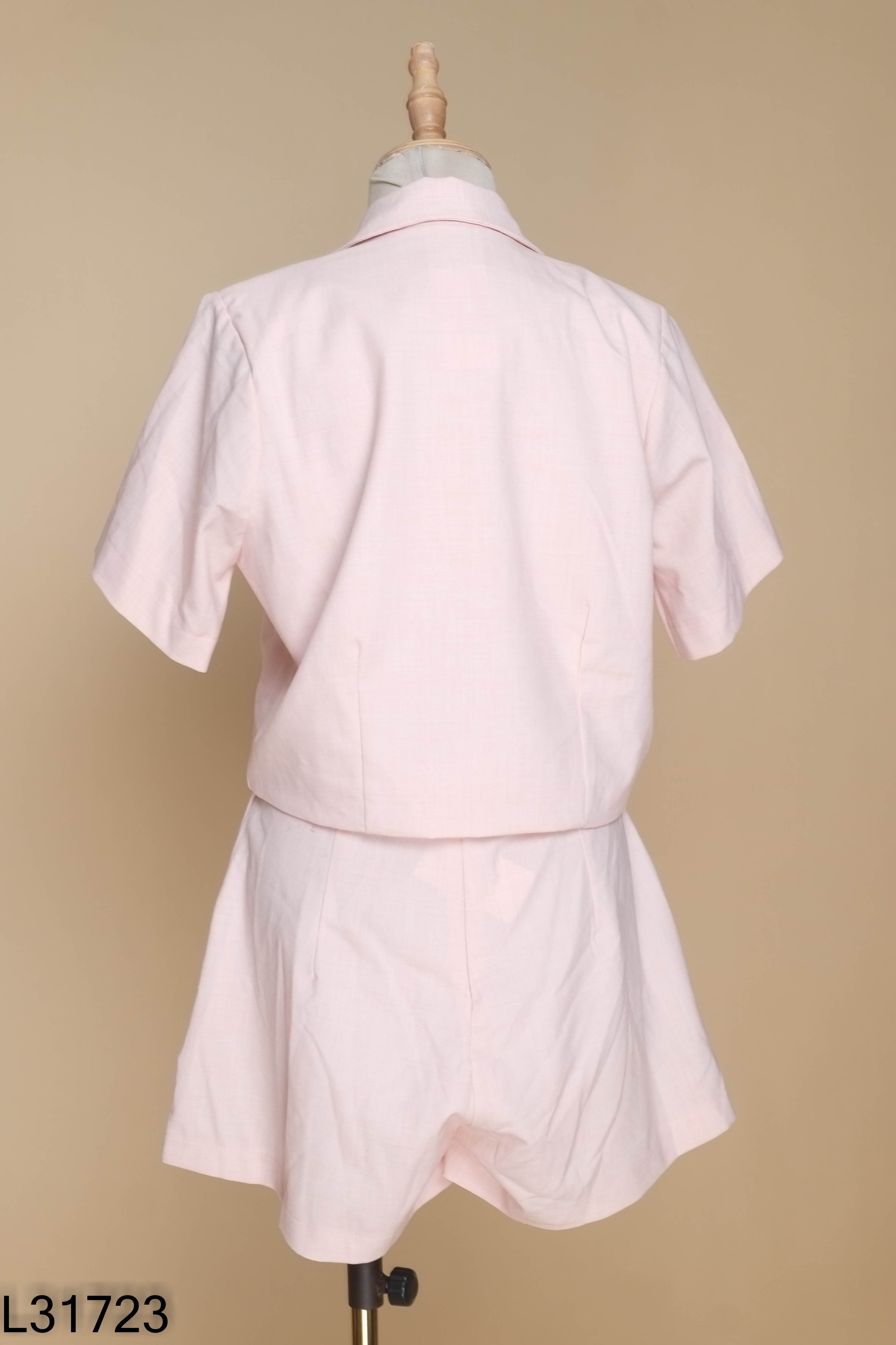 Set Áo vest hồng ngắn + Quần short
