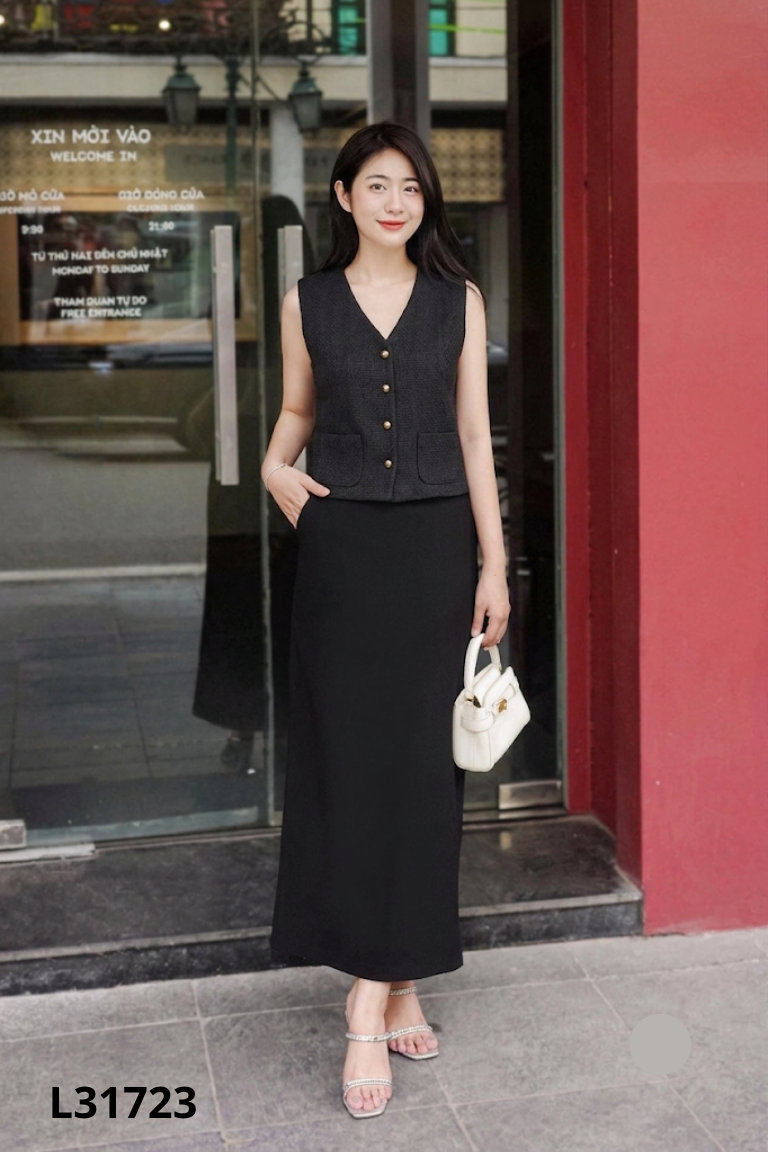 Áo gile tweed đen cúc vàng