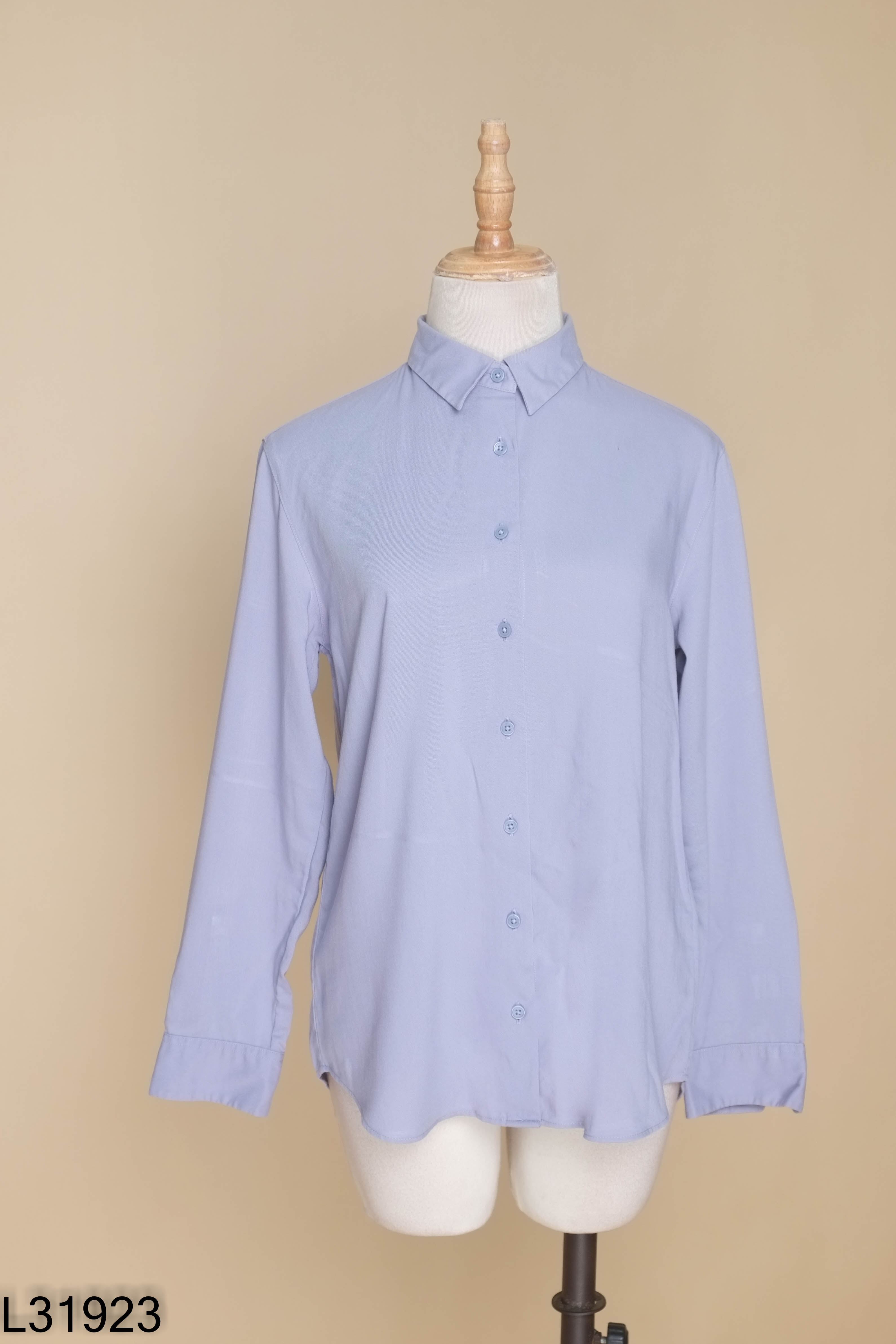 Áo sơ mi UNIQLO tím pastel