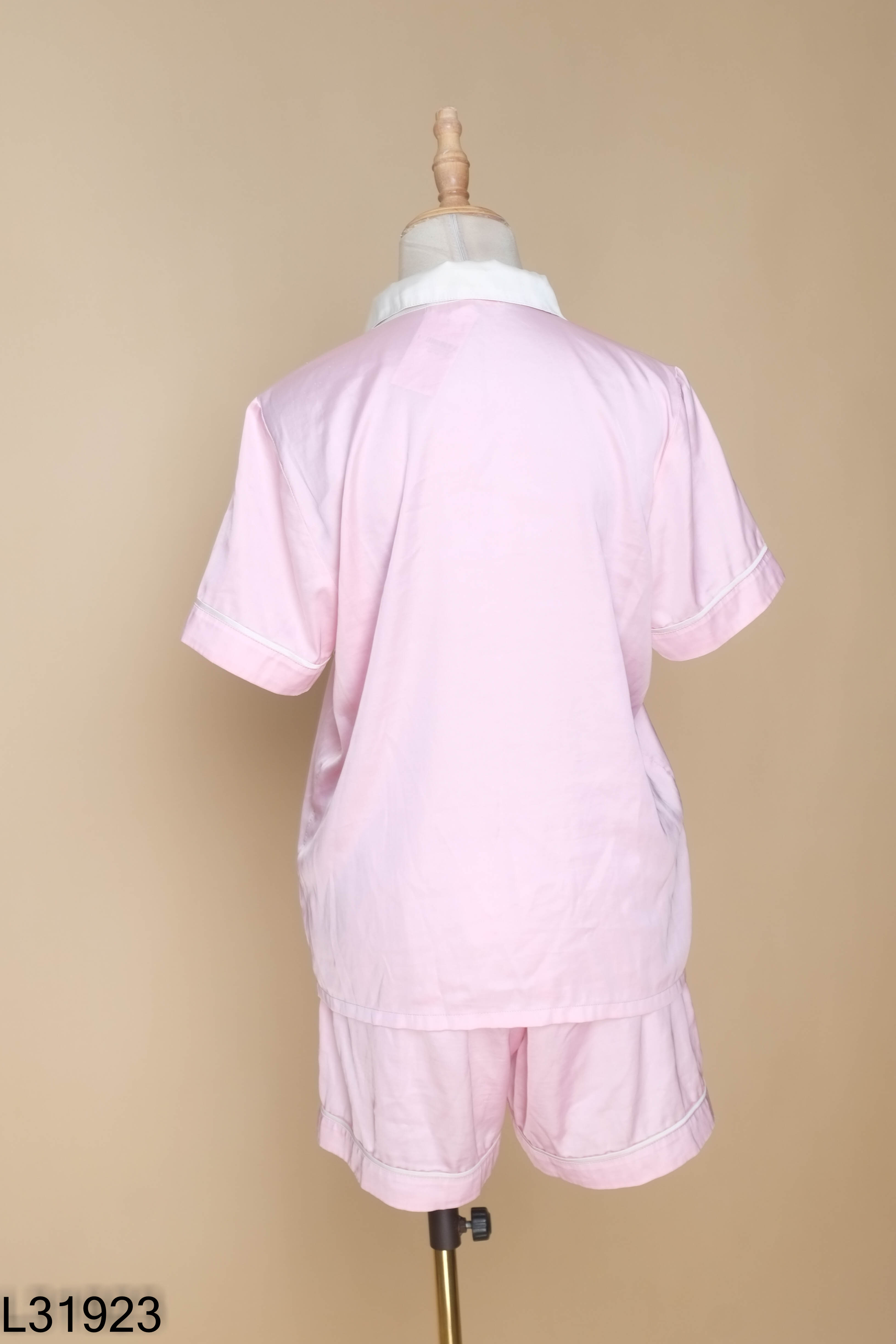 Set đồ ngủ hồng trắng + quần đùi