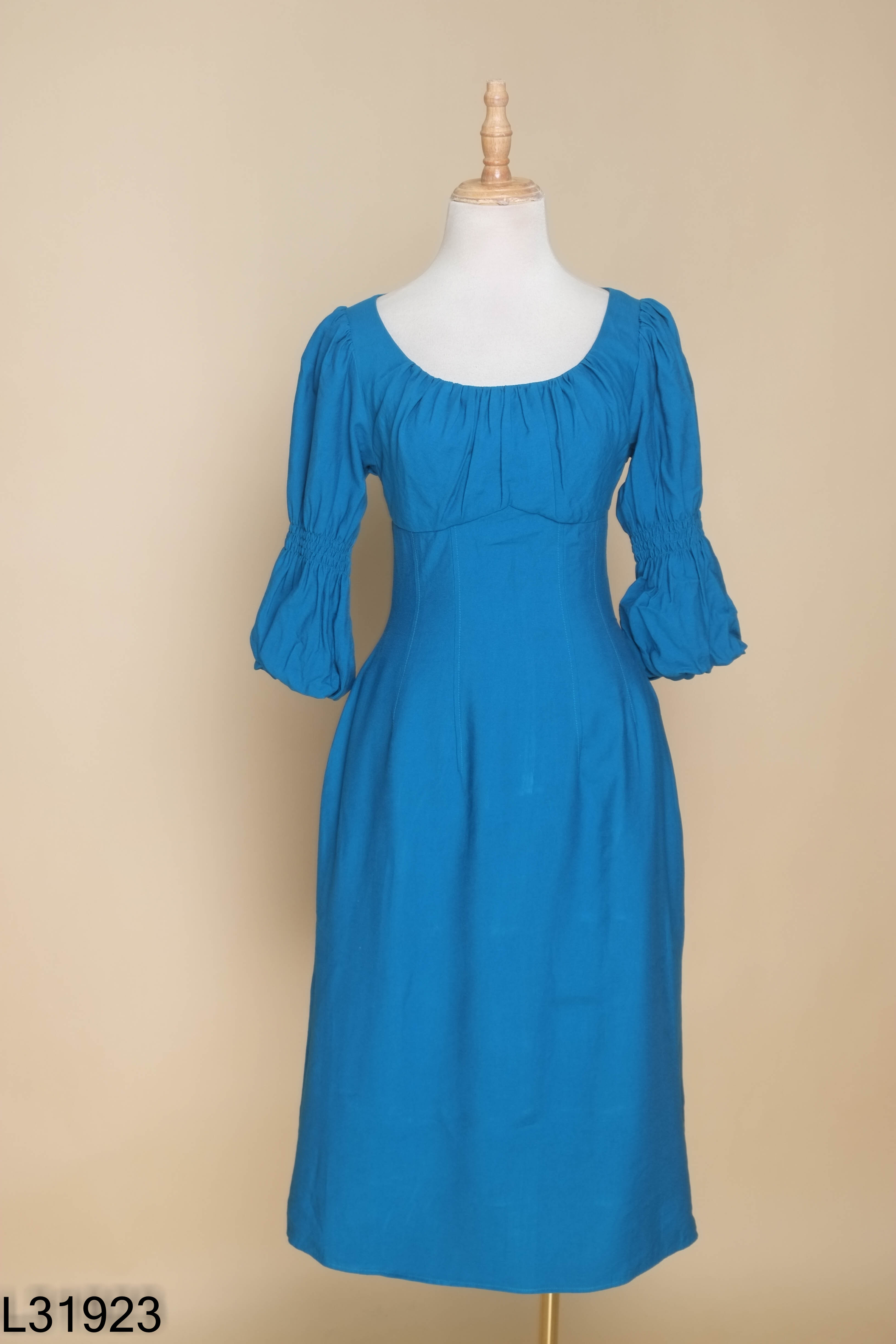 Váy D.CHIC xanh tay bo chun
