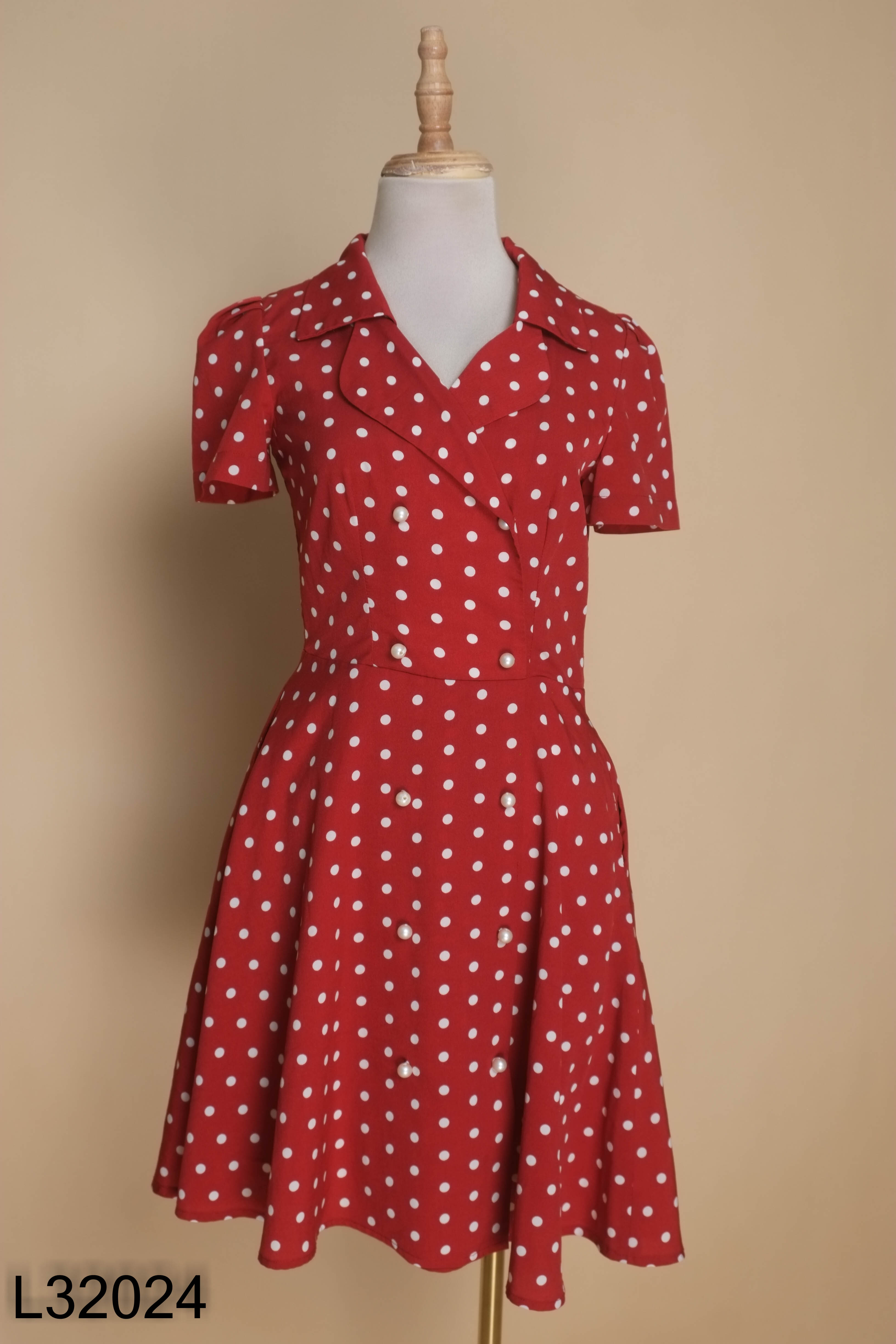 Váy đỏ ADORE DRESS chấm bi