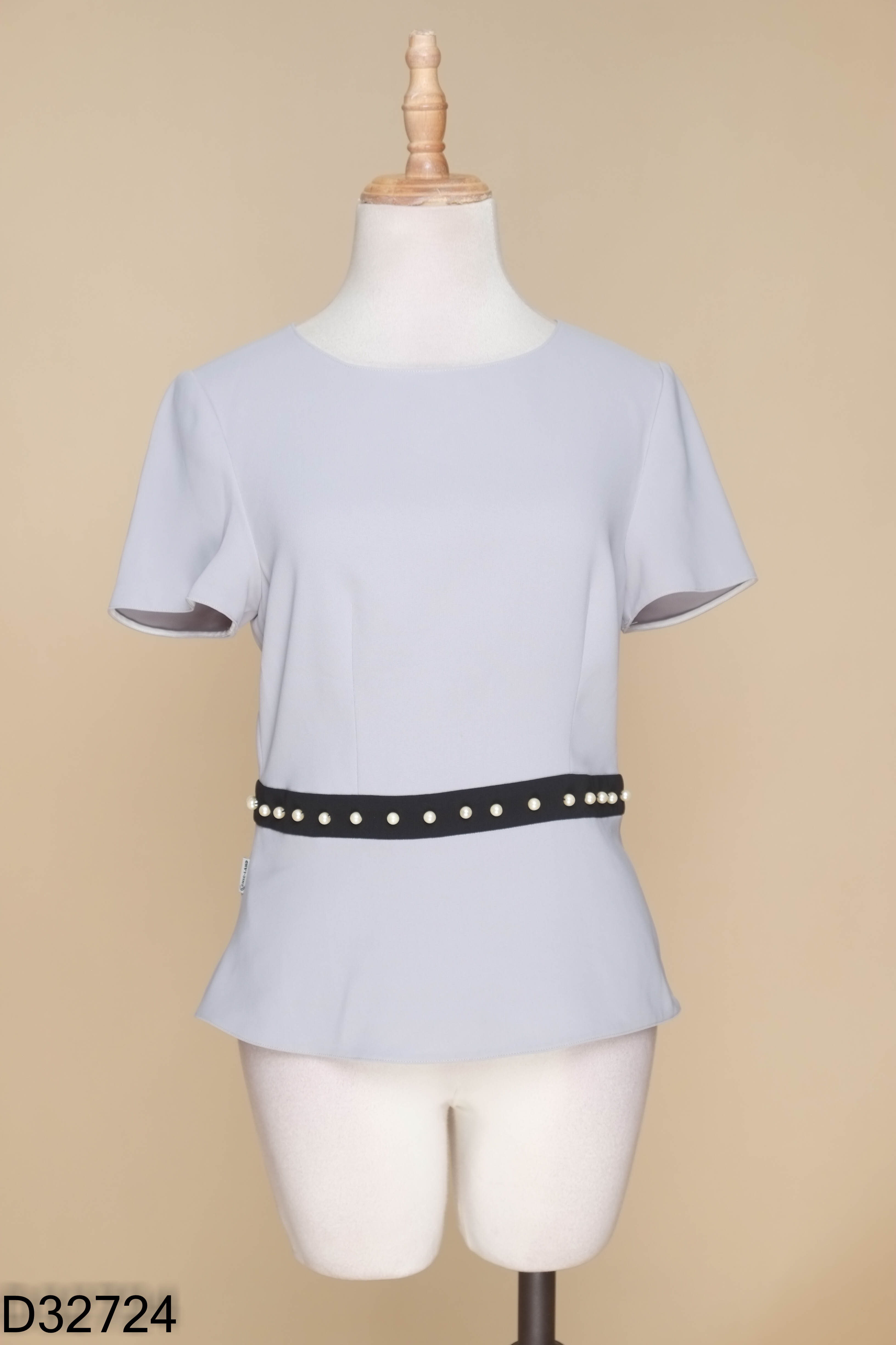 Áo xanh CHIC-LAND đính hạt ngọc