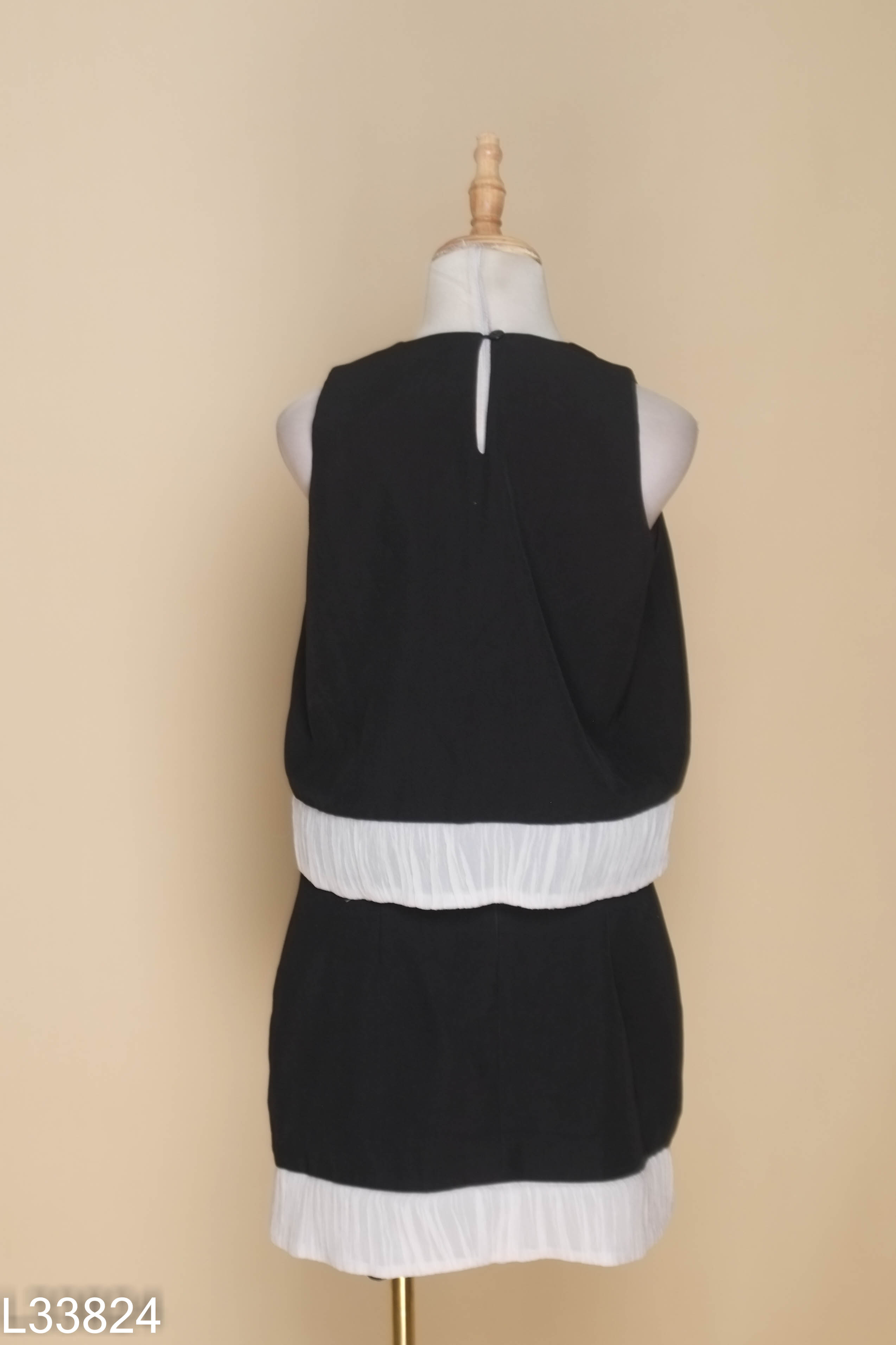 Set Áo đen BLISS SHOP phối be + chân váy