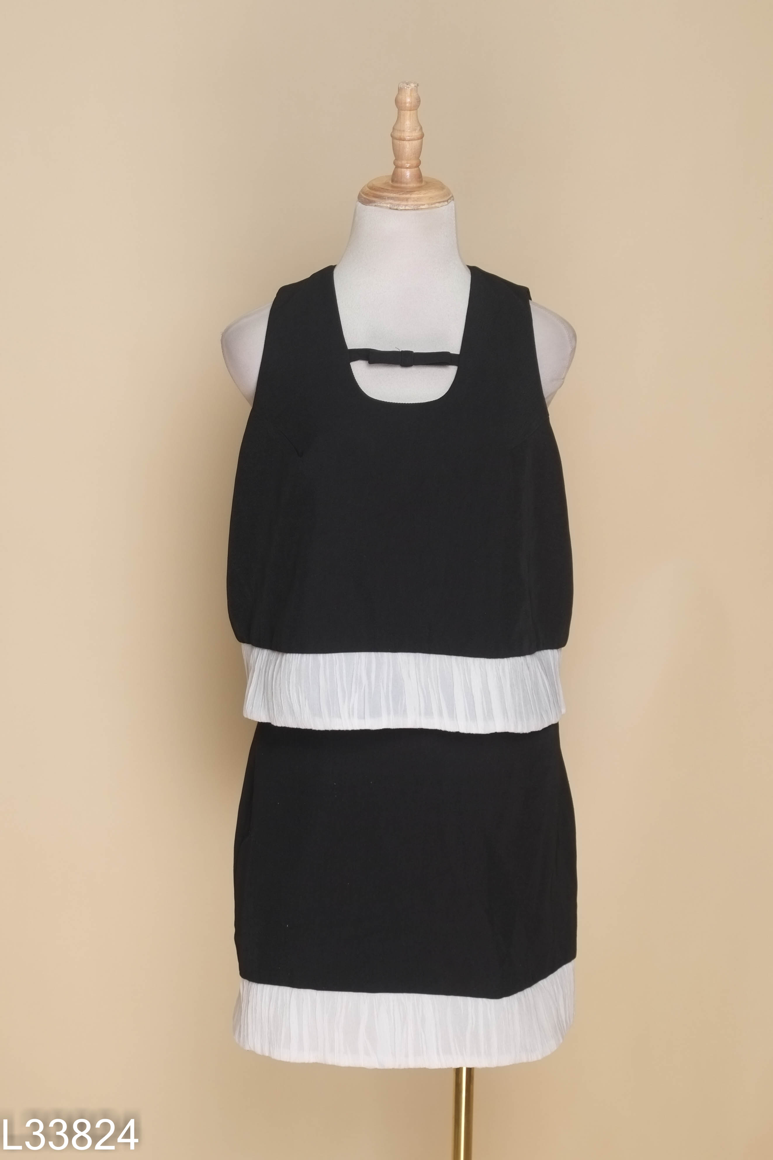 Set Áo đen BLISS SHOP phối be + chân váy