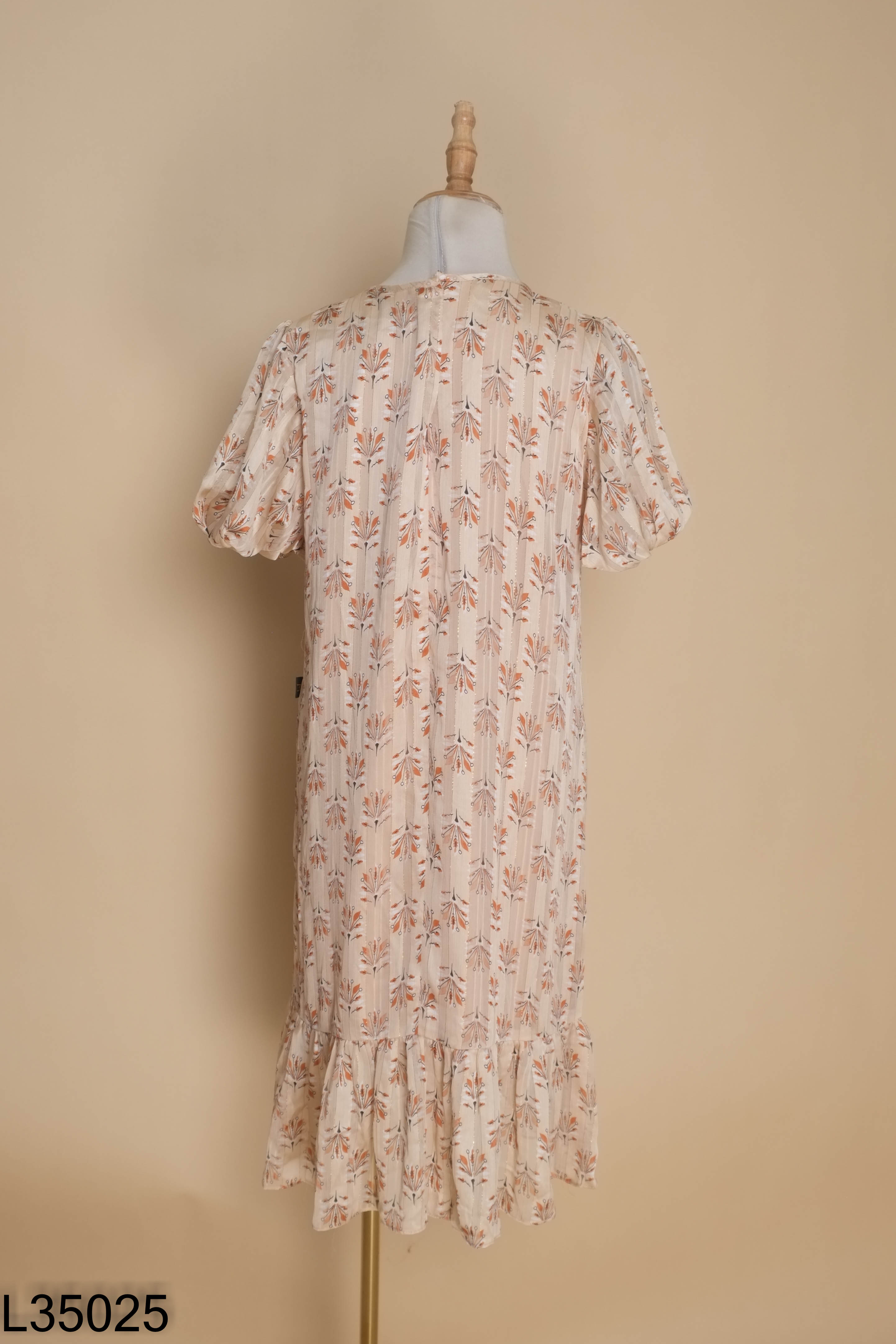 Váy M OUTFIT nâu họa tiết