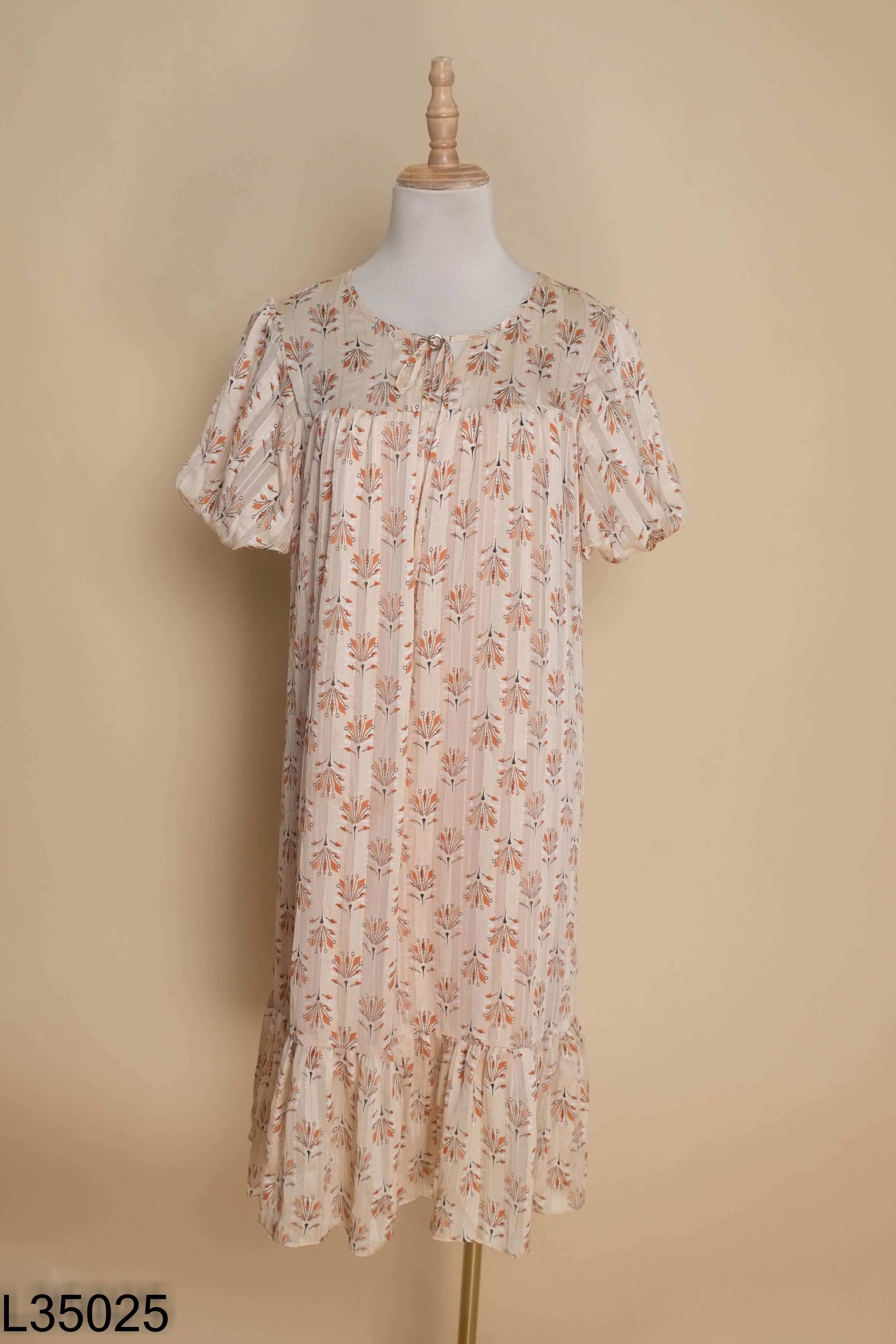 Váy M OUTFIT nâu họa tiết