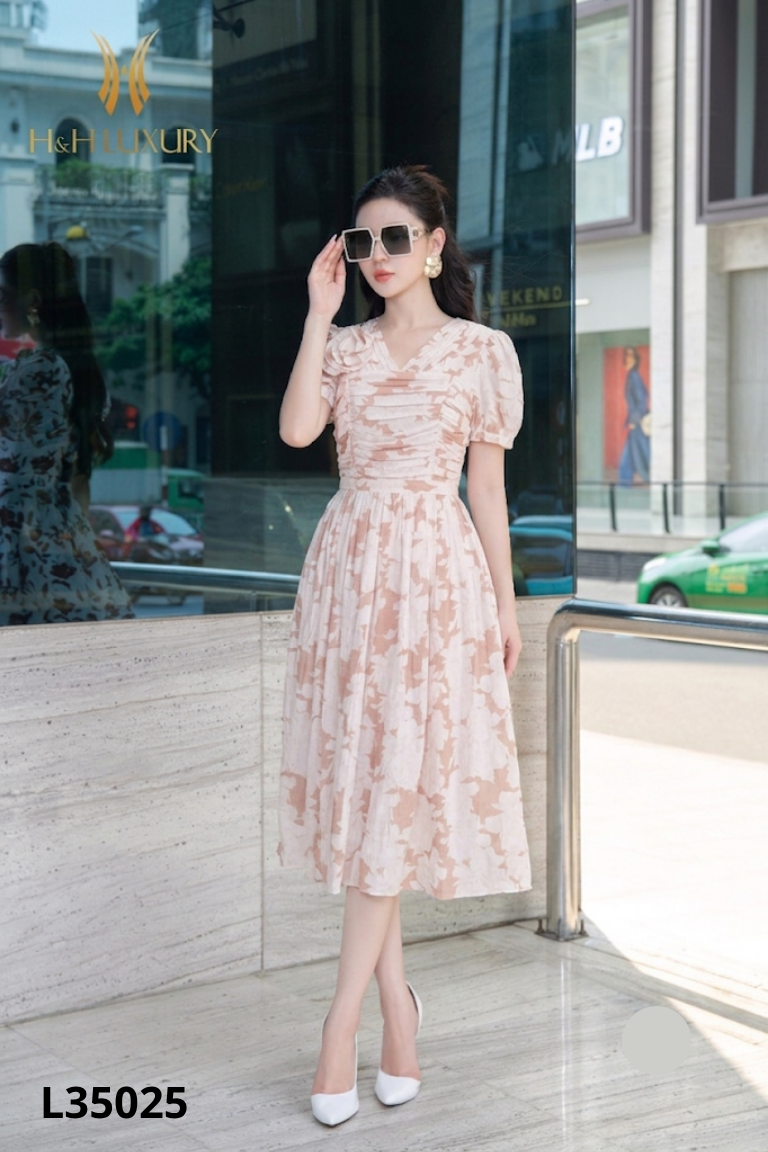 Váy H&H LUXURY nâu hoa hồng