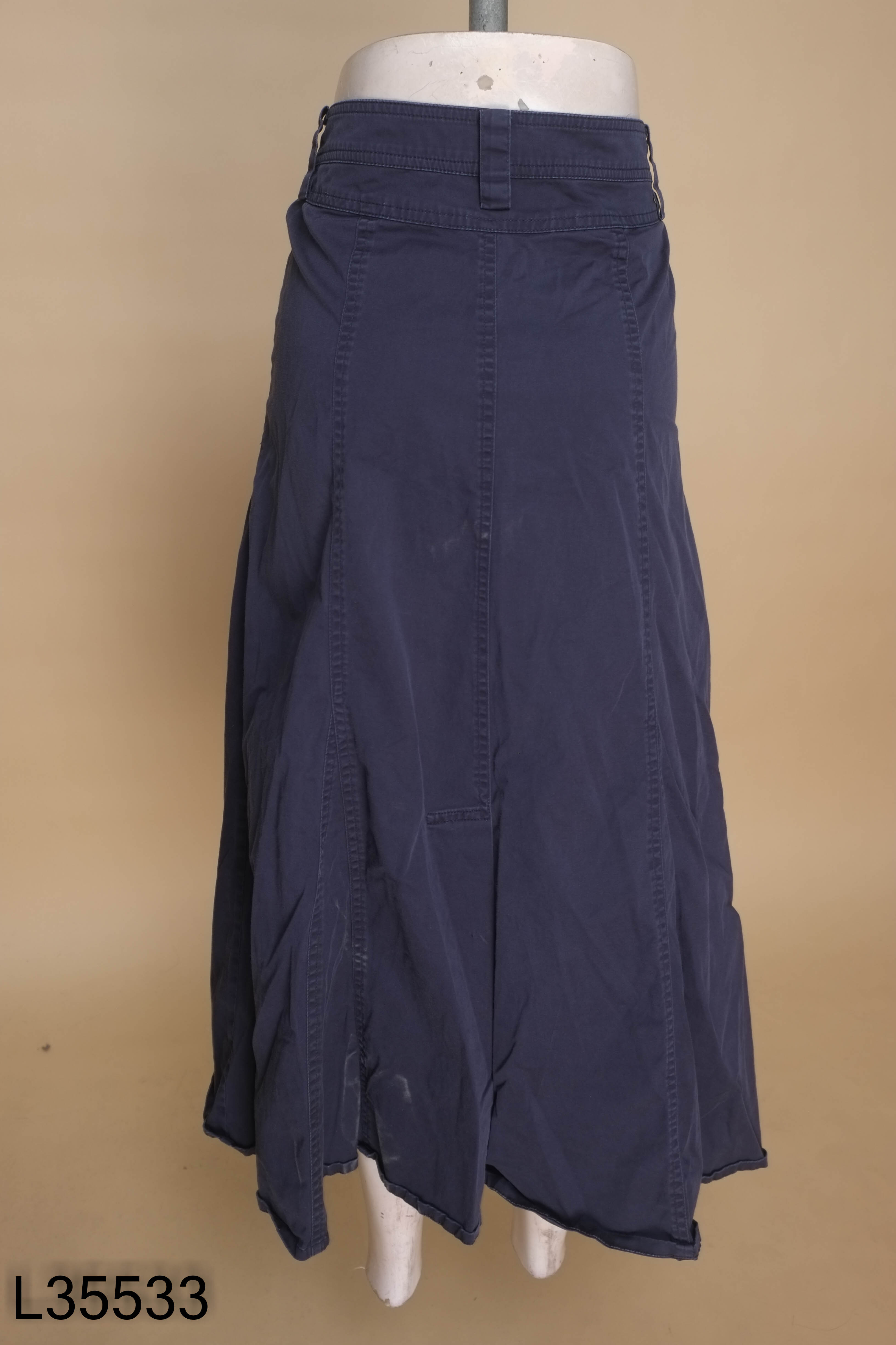Chân váy UNIQLO xanh than (cắt tag)