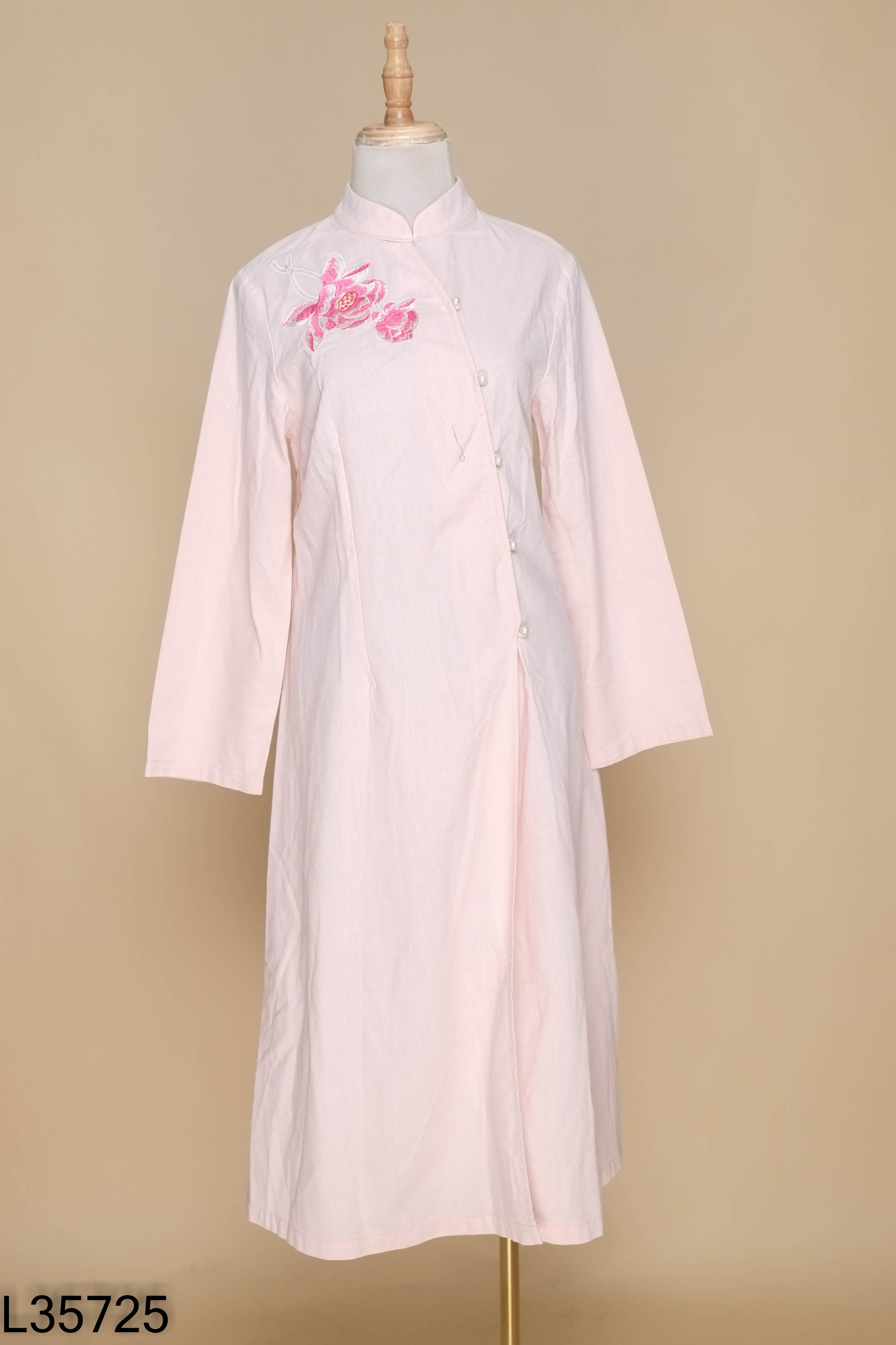 Váy linen hồng SIMDO thêu hoa