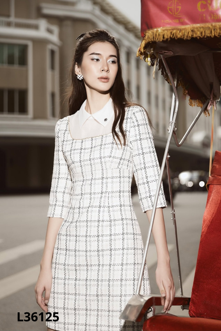 Váy ELISE dạ be phối đen