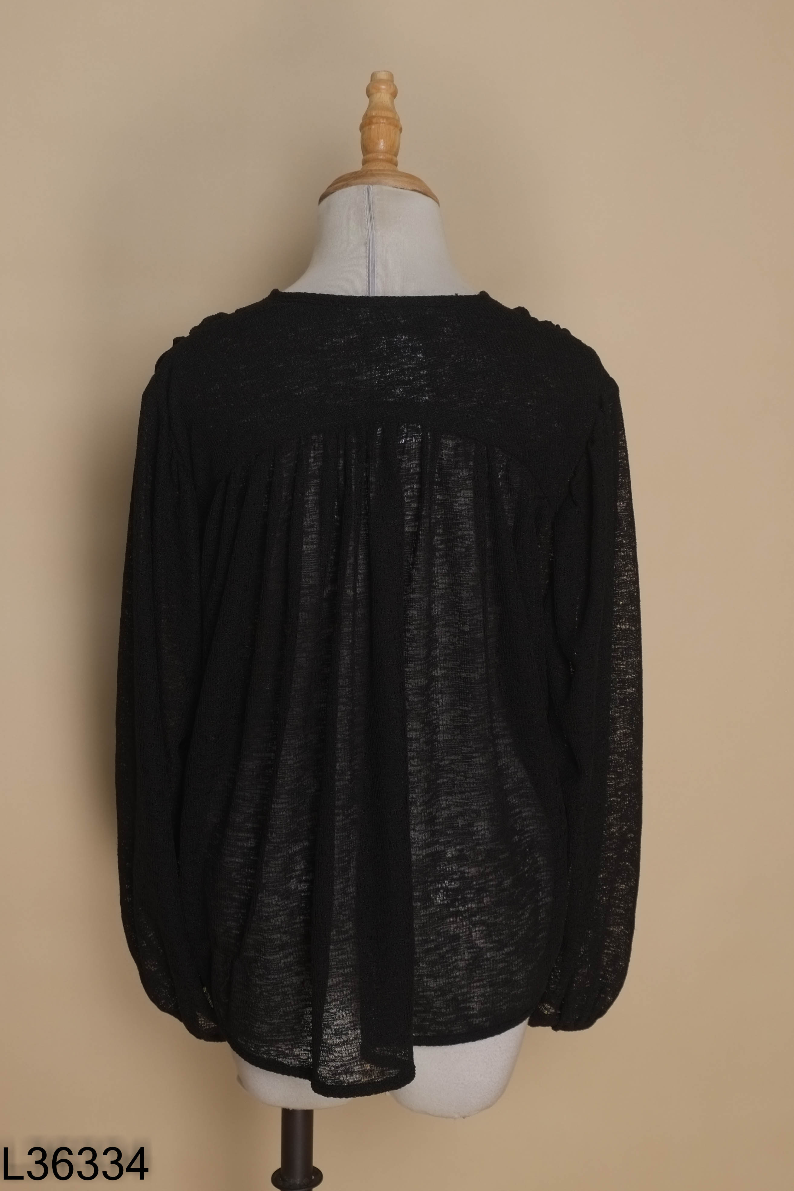 Áo cardigan đen mỏng