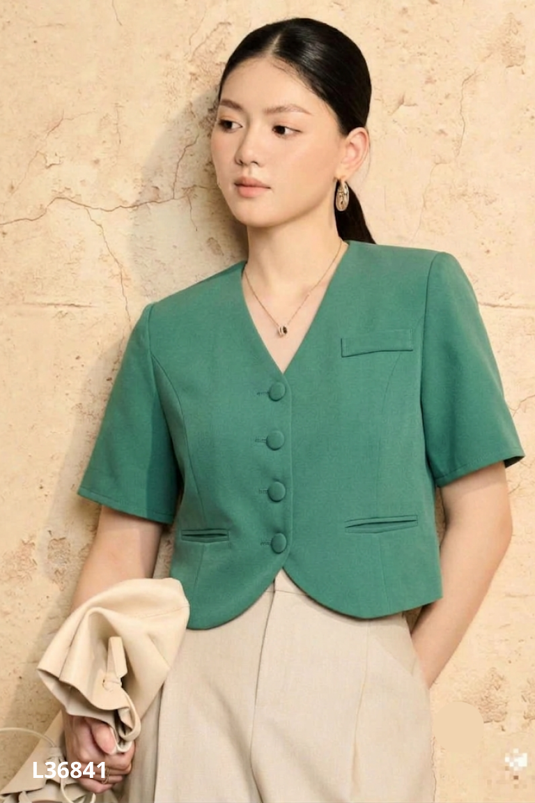 Áo xanh MIỀU cổ tim