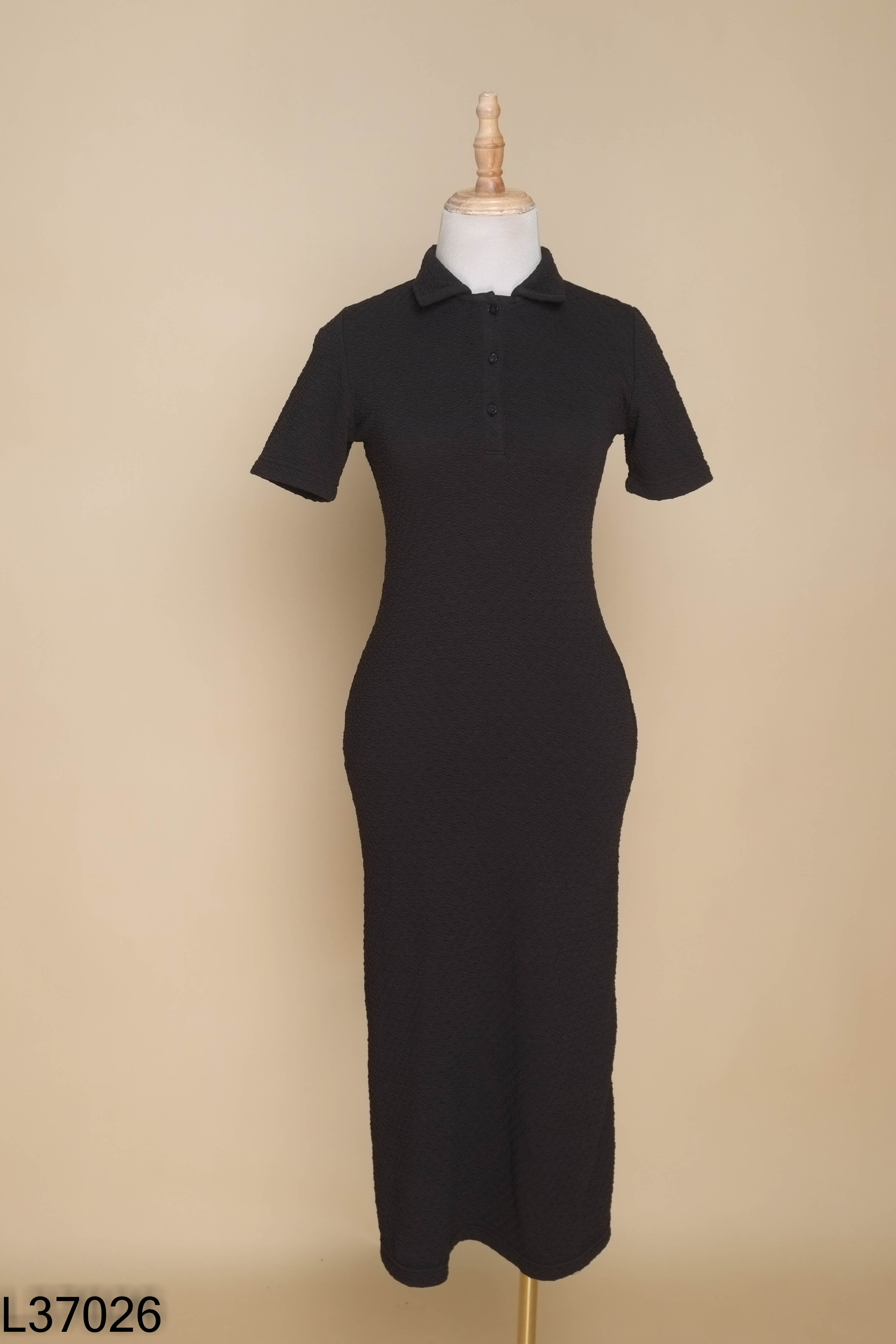 NEWTAG Váy KIDO đen cổ polo