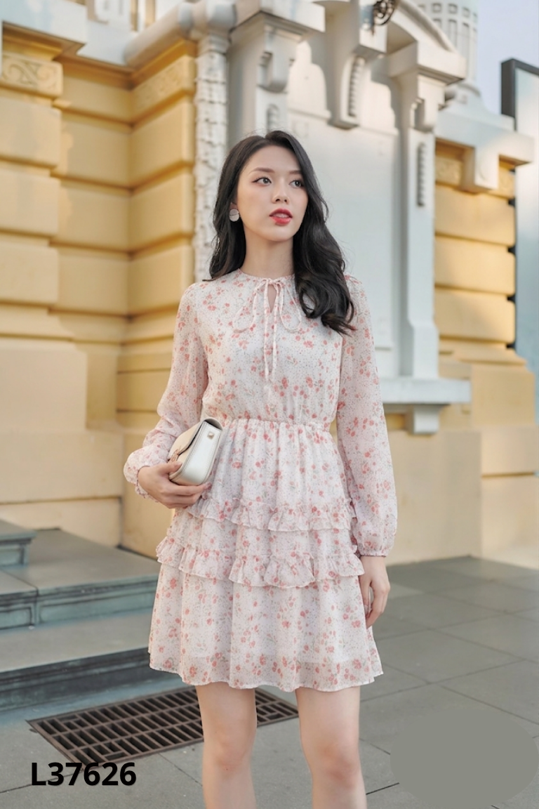 Váy MÉO hồng hoa cổ tim
