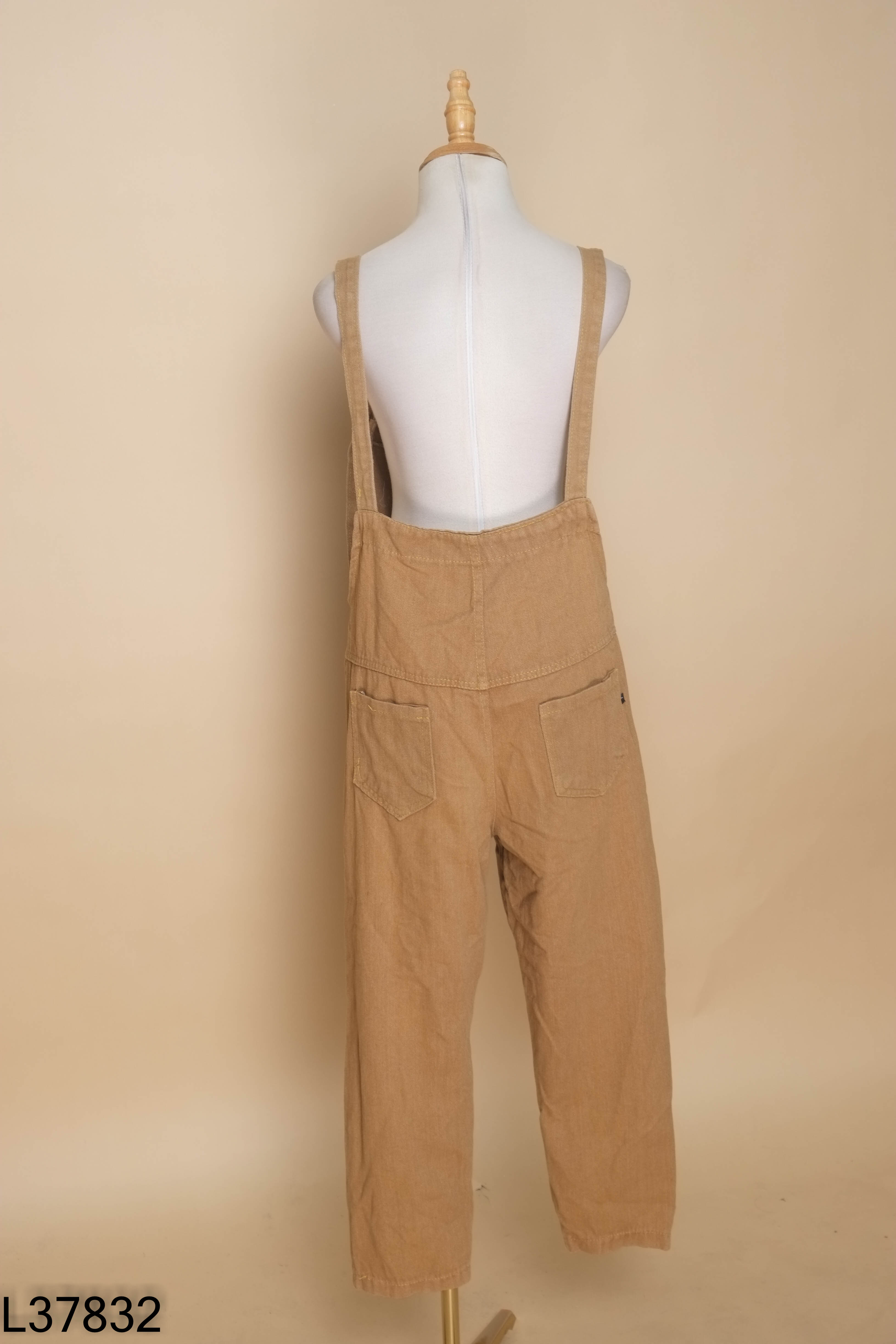 Jumpsuit yếm quần jean nâu trơn