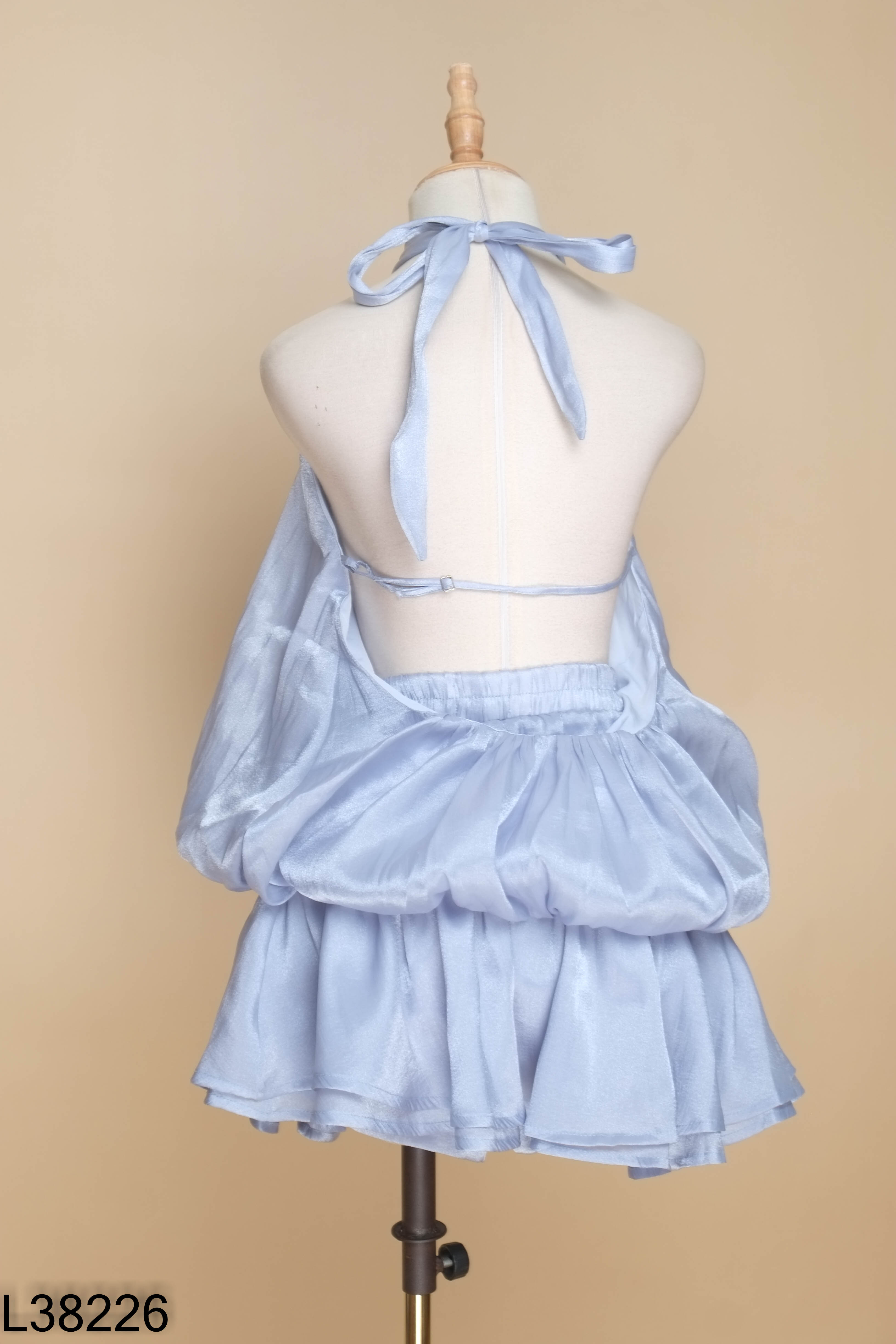 Set Áo voan xanh cổ yếm + quần shorts