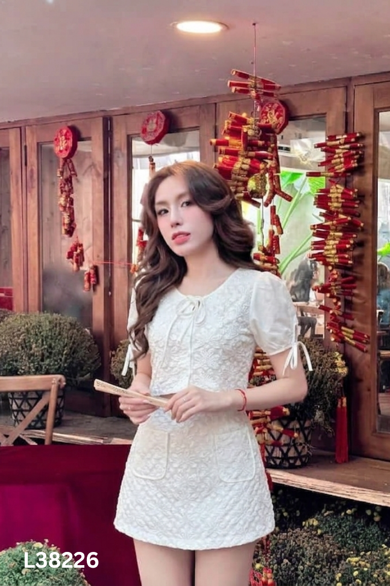 Set Áo trắng tay phồng + chân váy