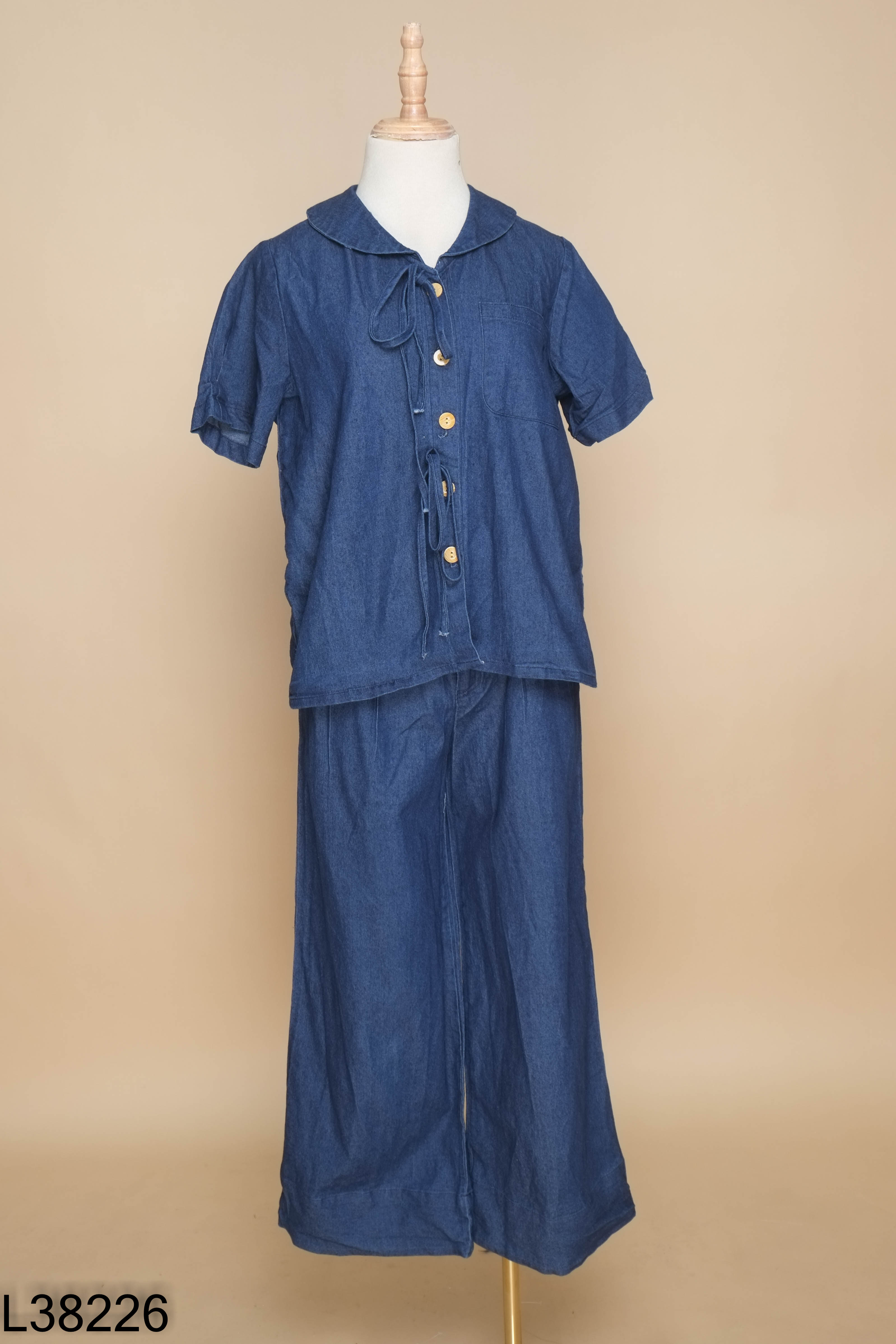 Sey Áo jeans xanh LUST cổ sen + quần dài