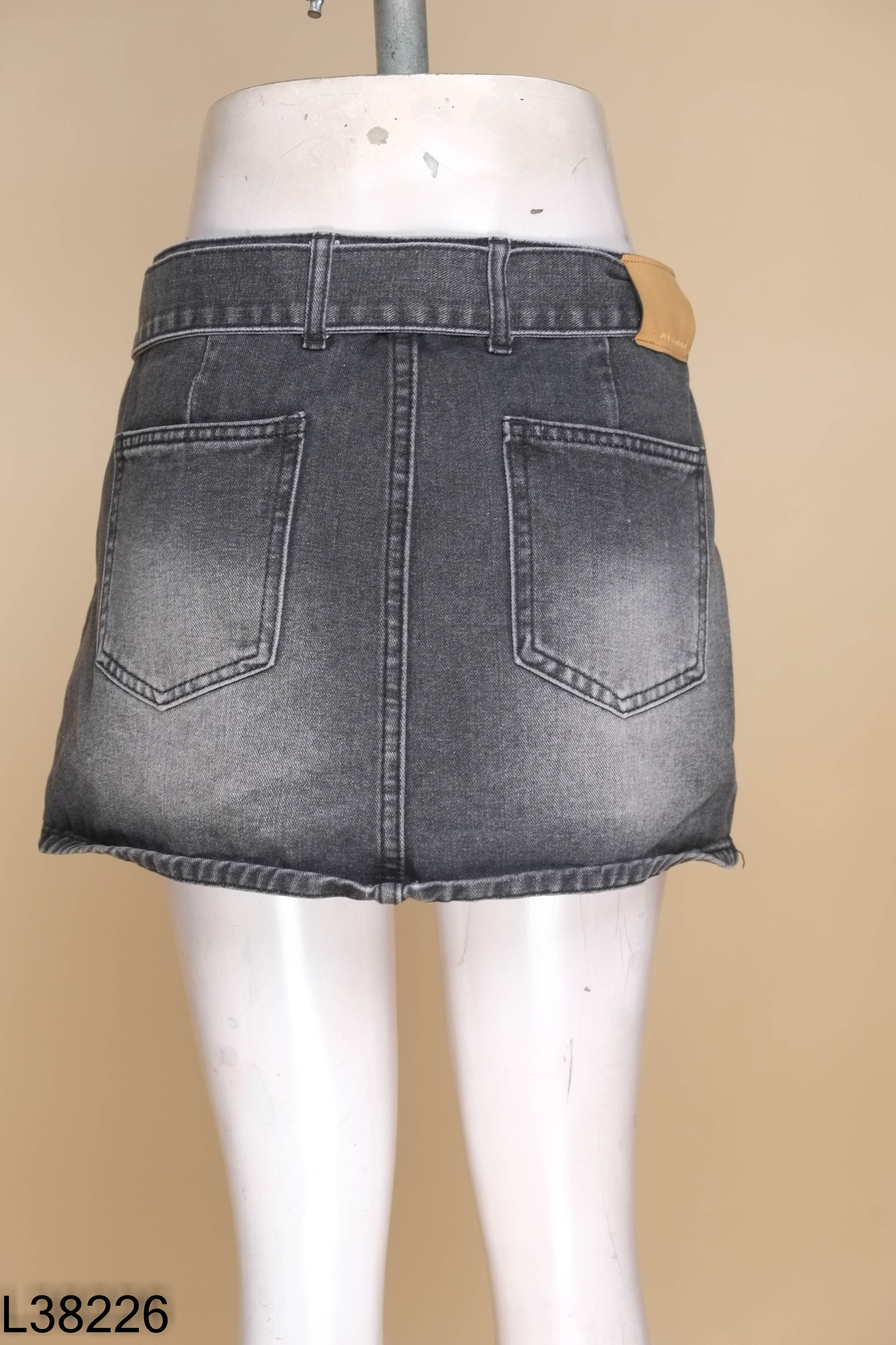 Chân váy jeans xám RUBIES phối đai