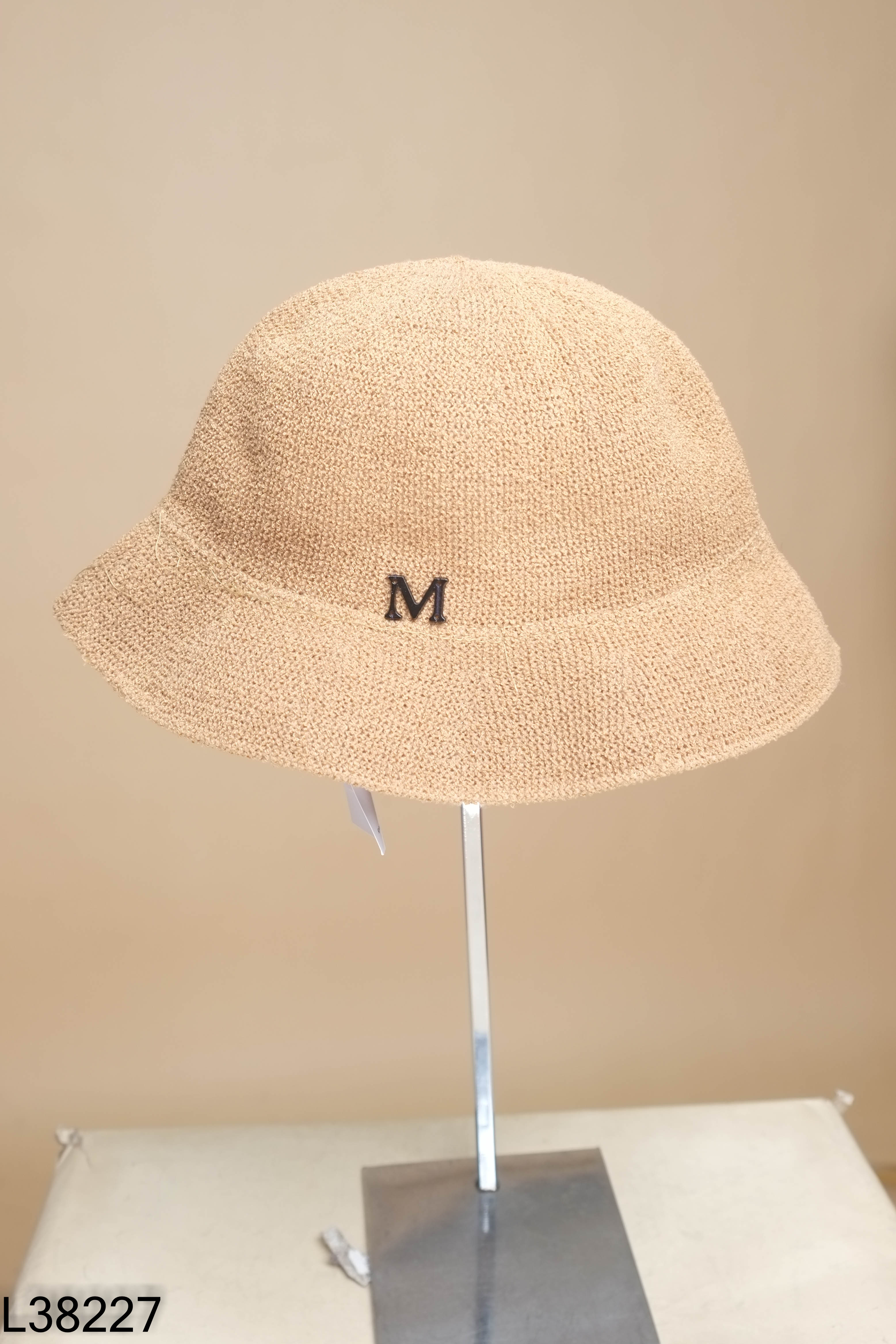 Mũ nâu be