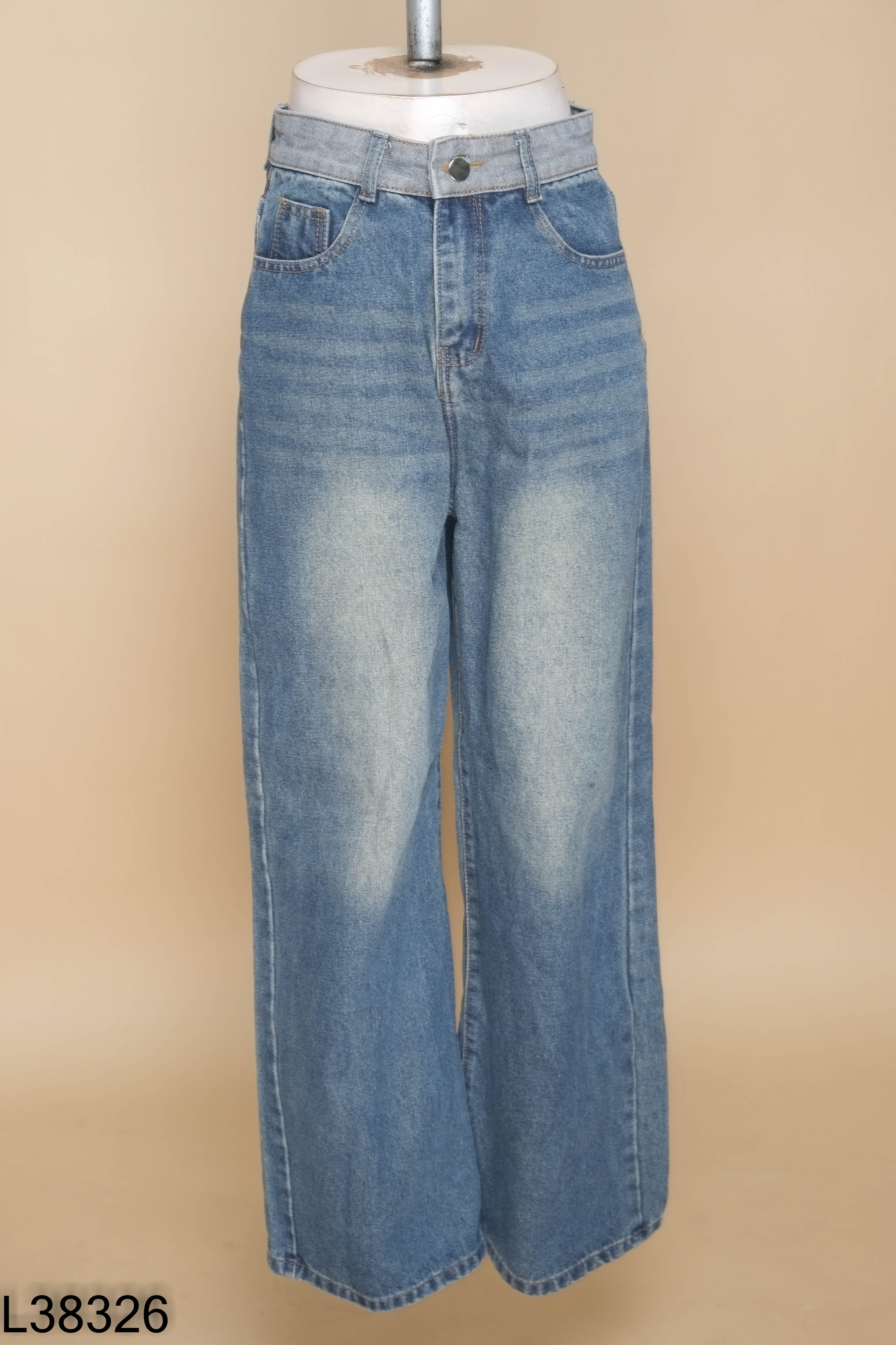 Quần jeans suông xanh