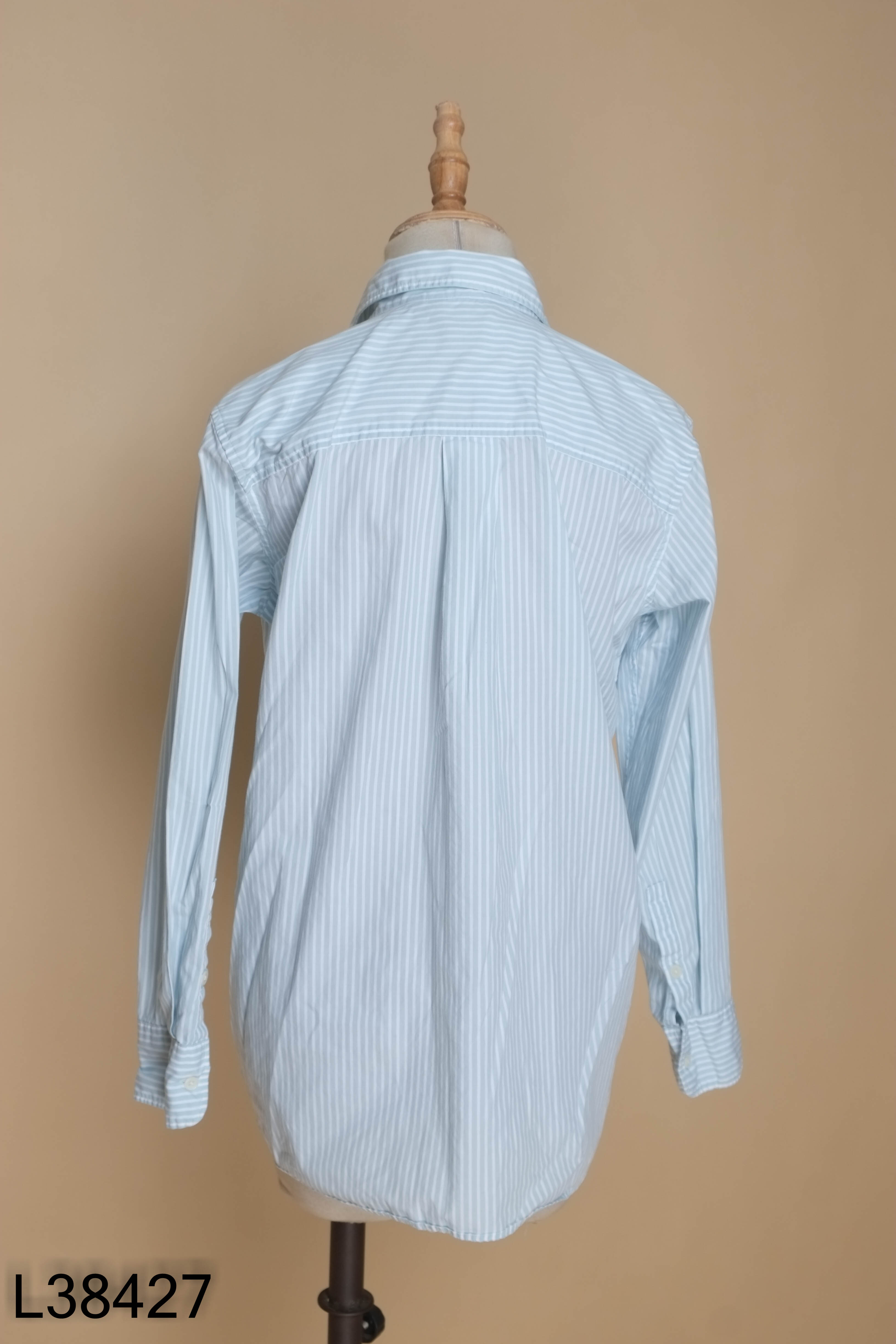 Áo UNIQLO sơ mi xanh sọc trắng