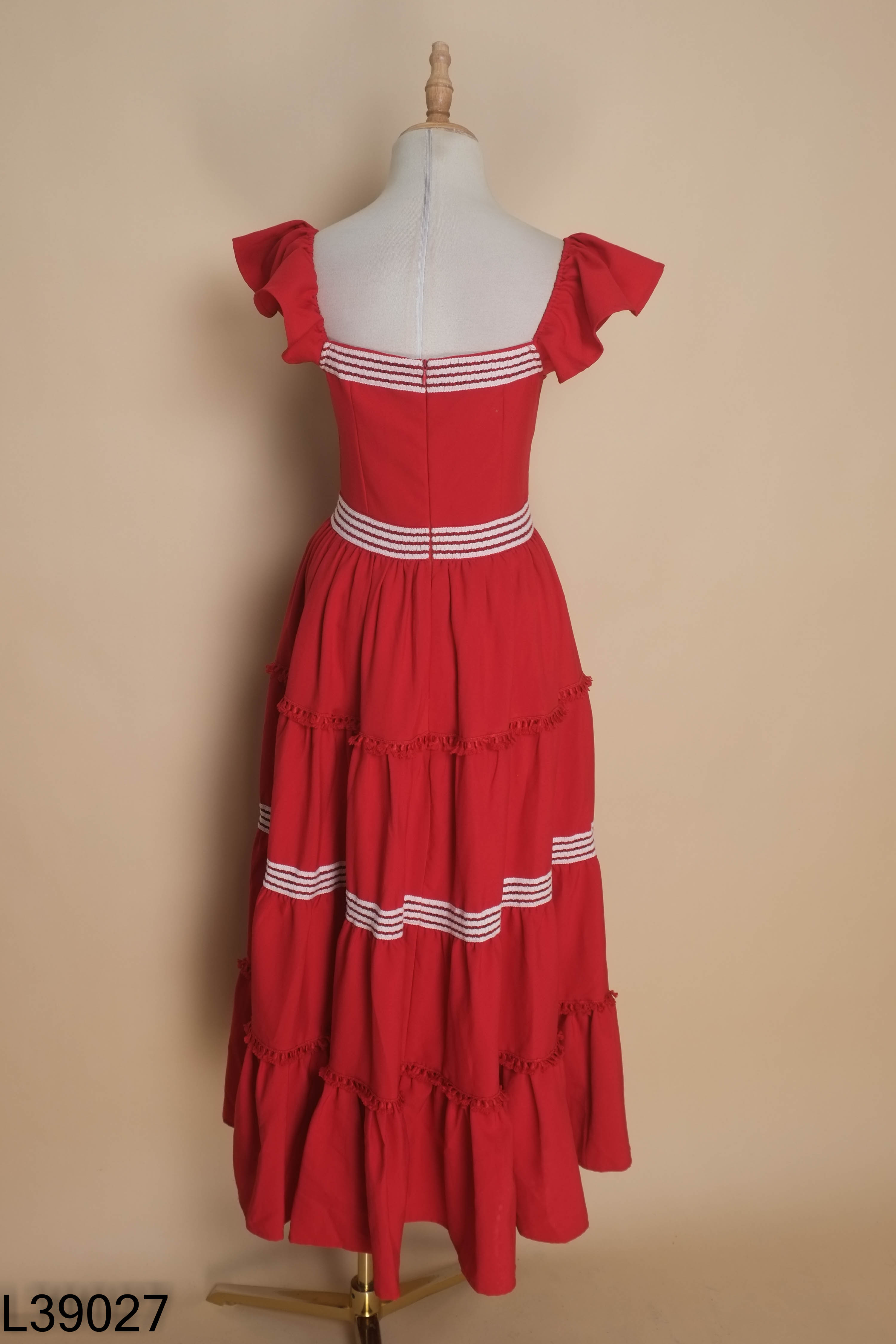 Váy đỏ SÒ VINTAGE viền trắng cánh tiên