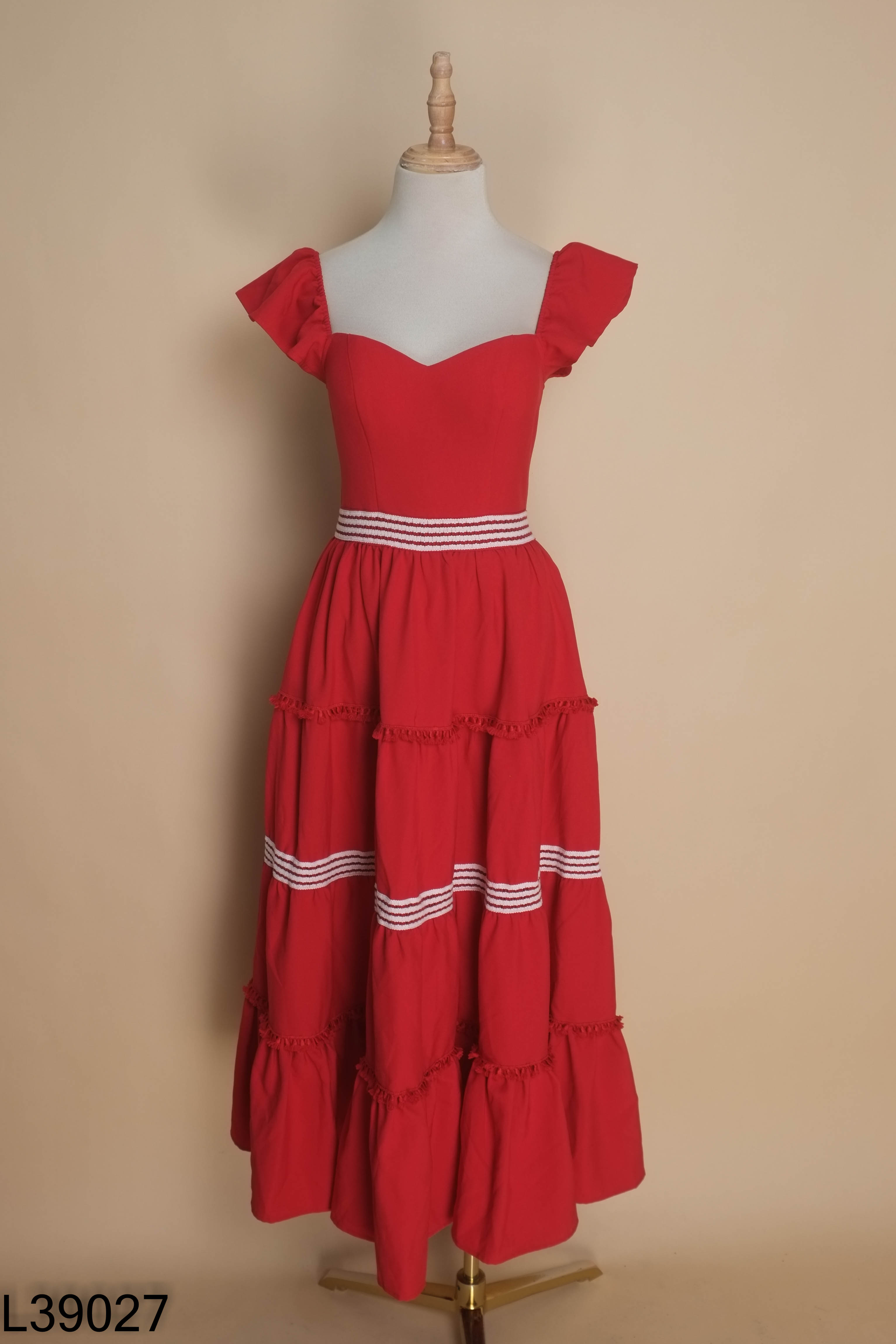 Váy đỏ SÒ VINTAGE viền trắng cánh tiên