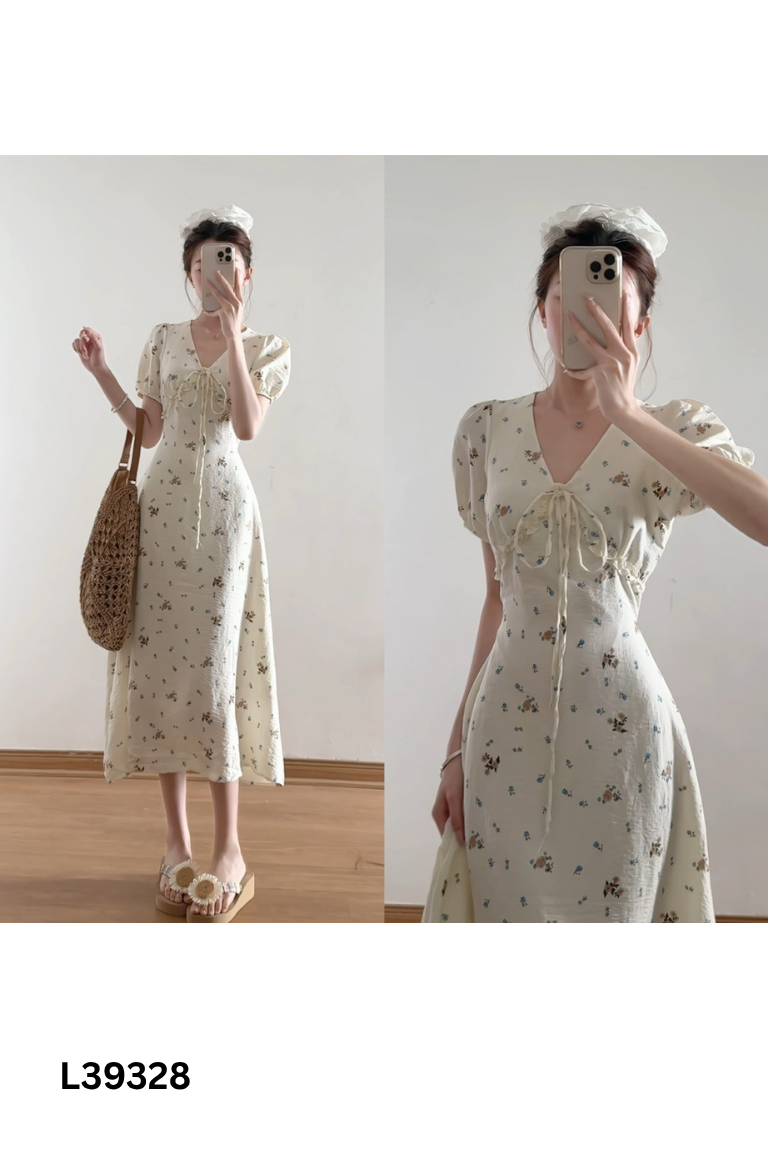 Váy be họa tiết hoa