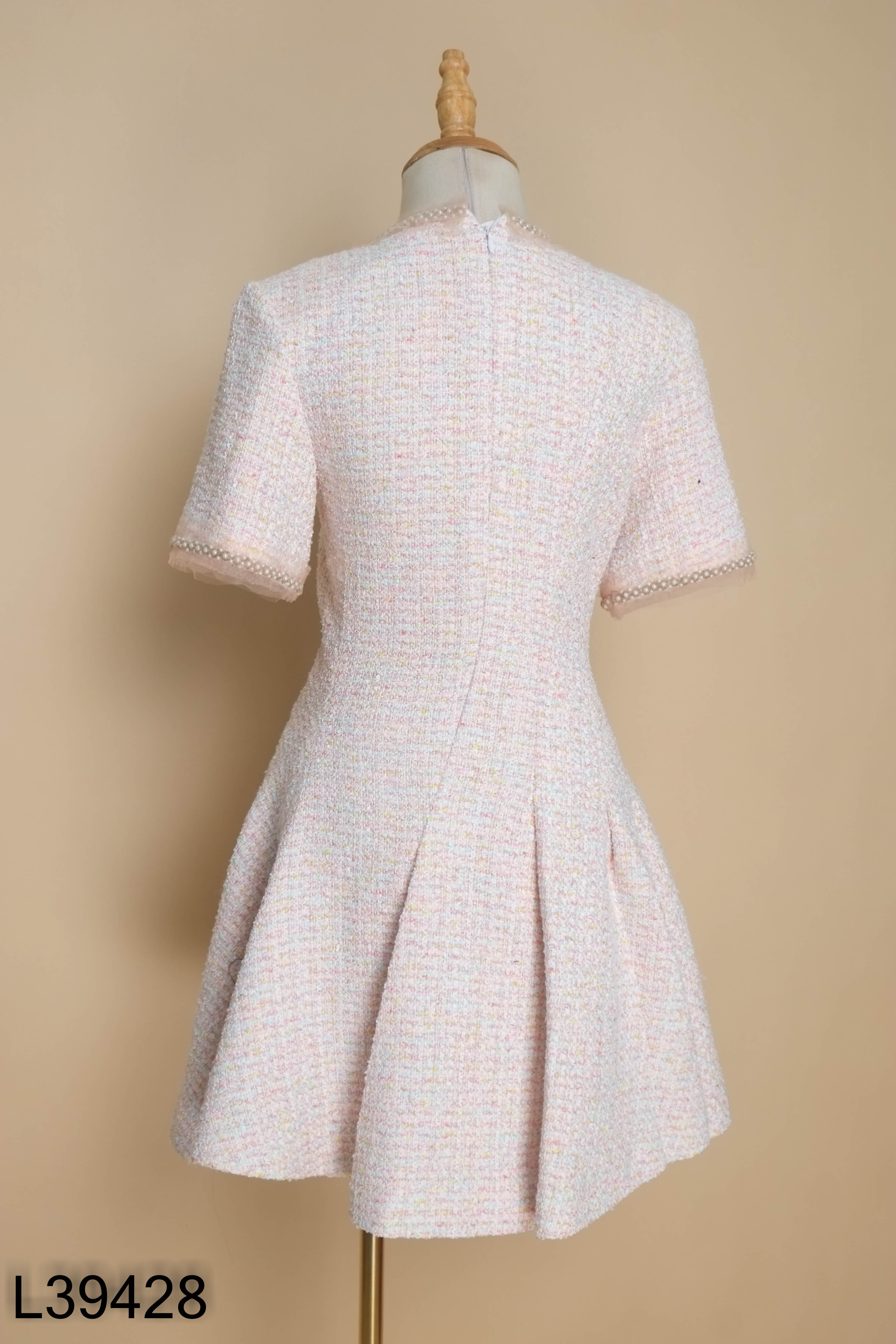 Váy TOCHIE dạ tweed hồng đính ngọc