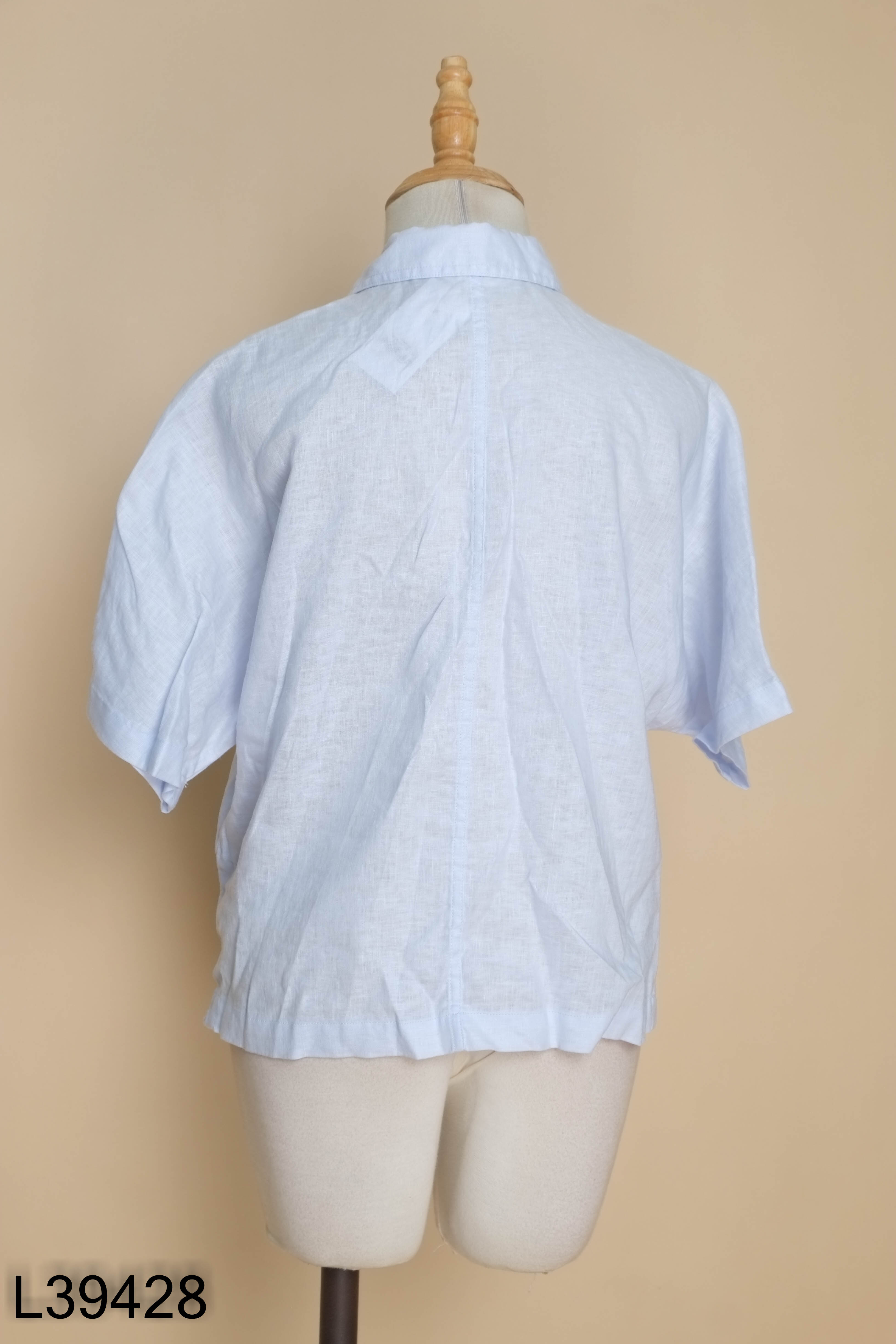Áo UNIQLO linen xanh