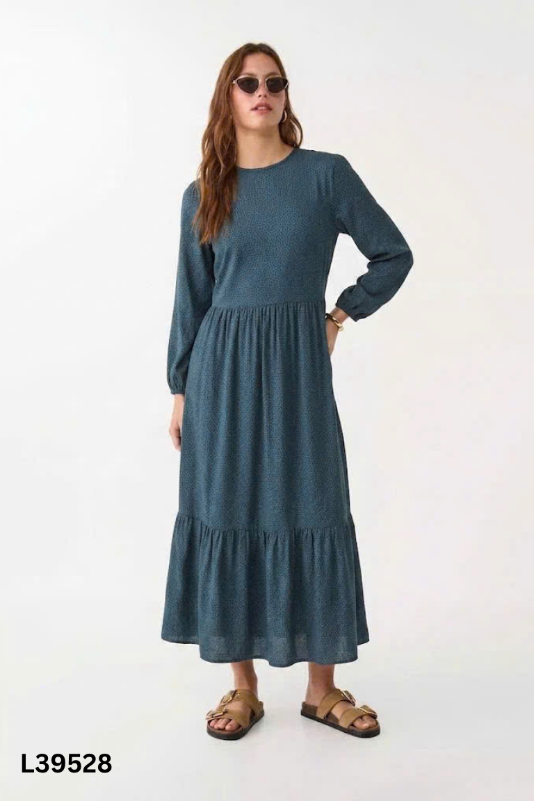 Váy xanh babydoll chấm bi đen STRADIVARIUS