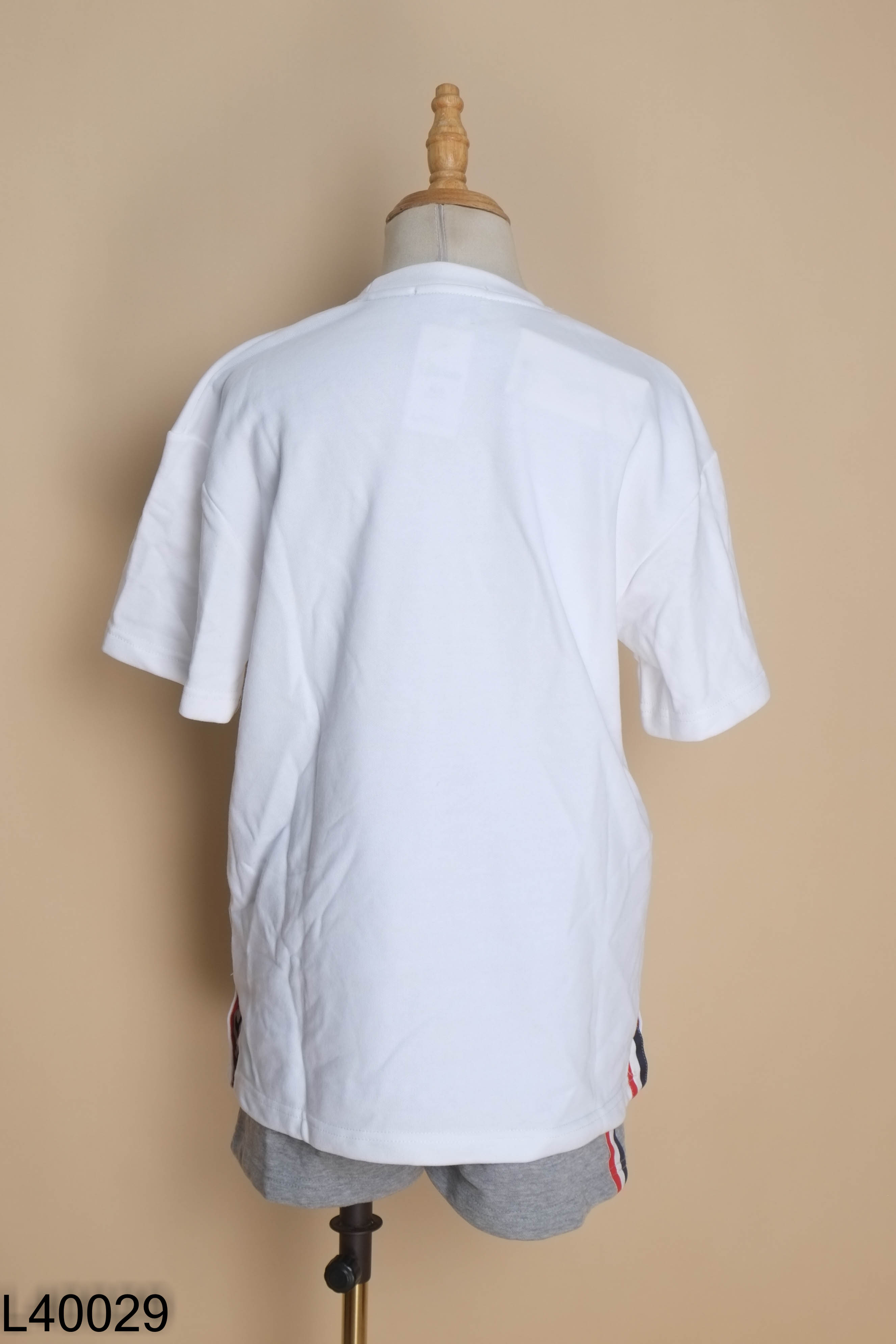 Set Áo nỉ trắng THOM BROWNE + Quần short xám