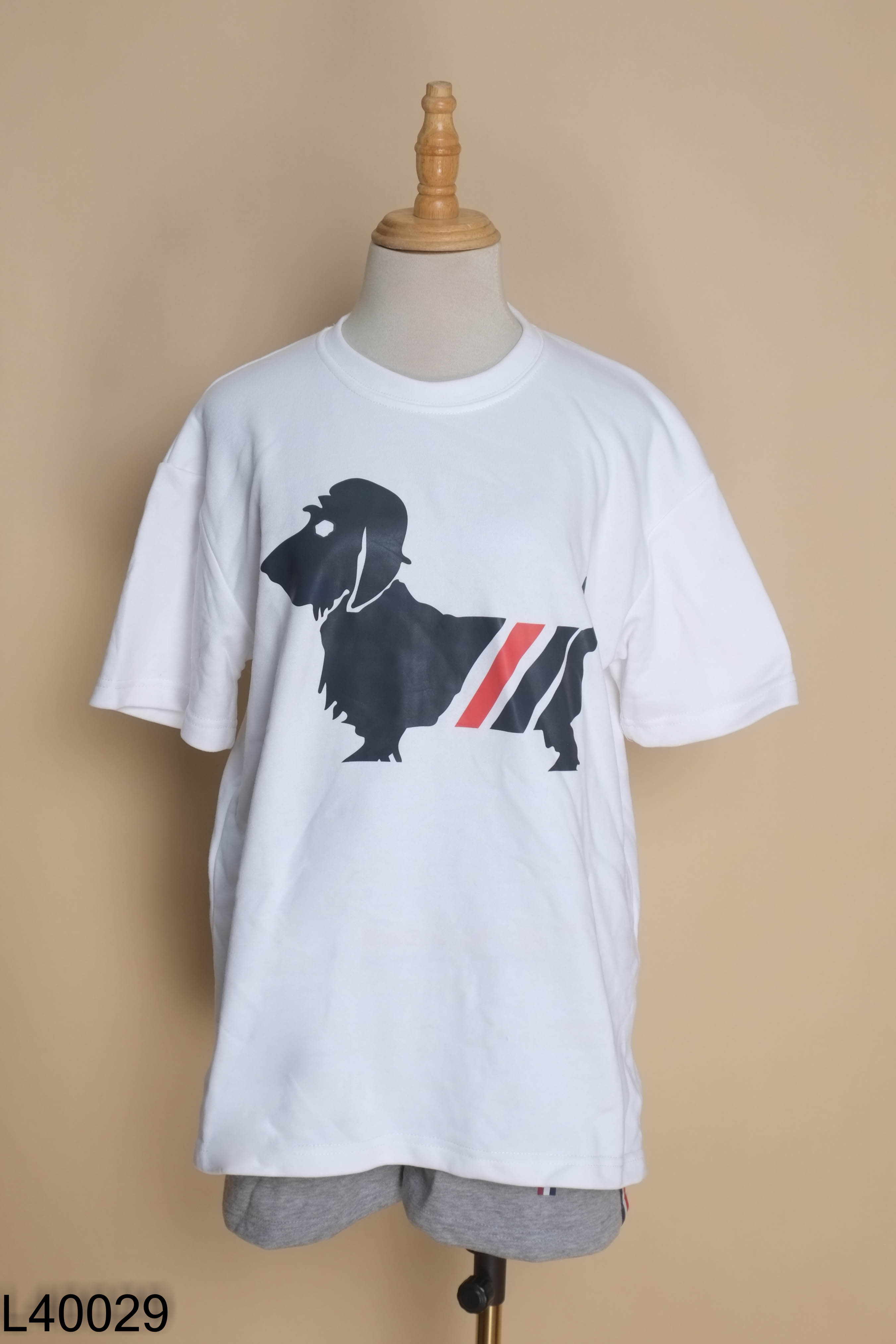 Set Áo nỉ trắng THOM BROWNE + Quần short xám