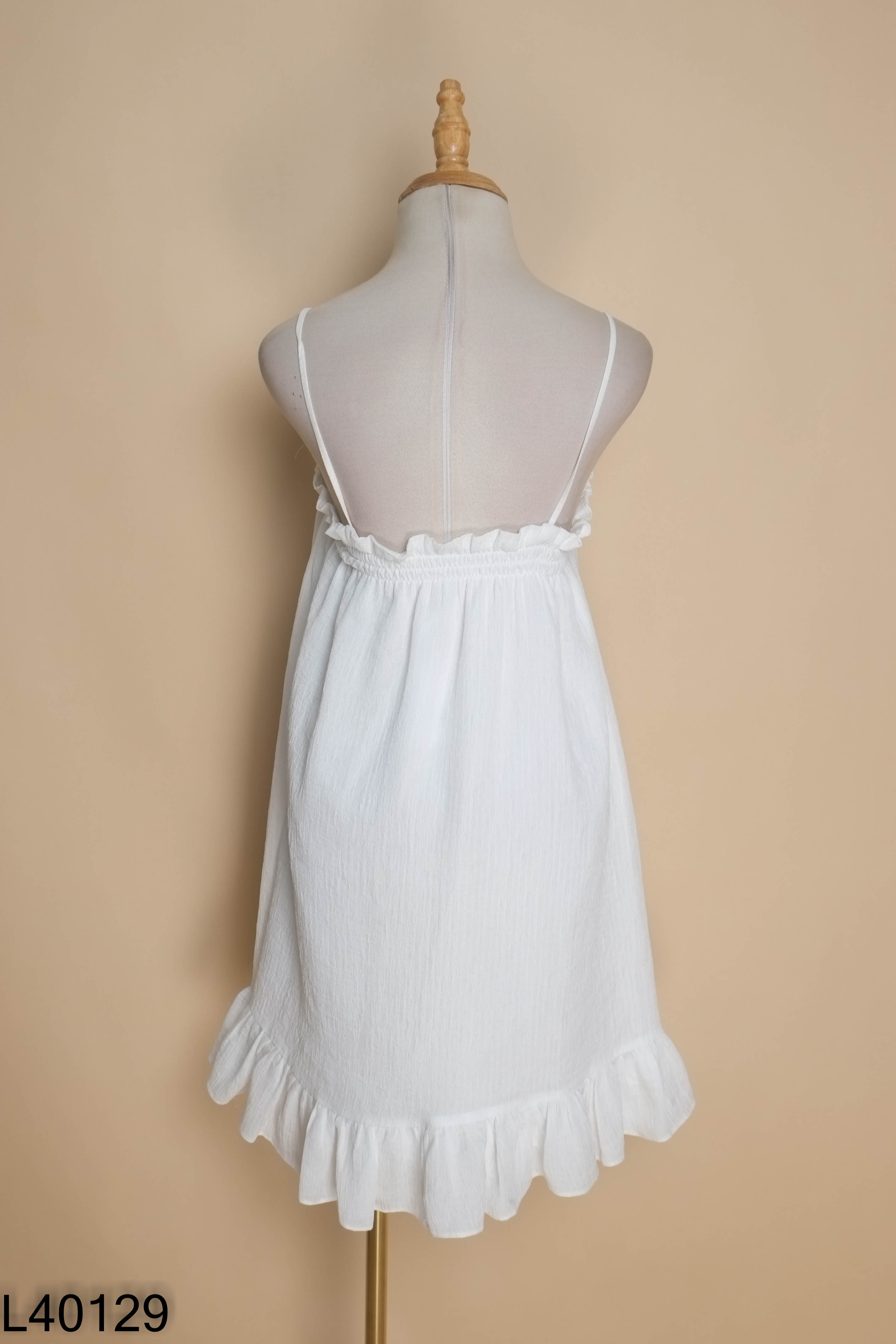 Váy babydoll trắng hai dây GERME YOUNG