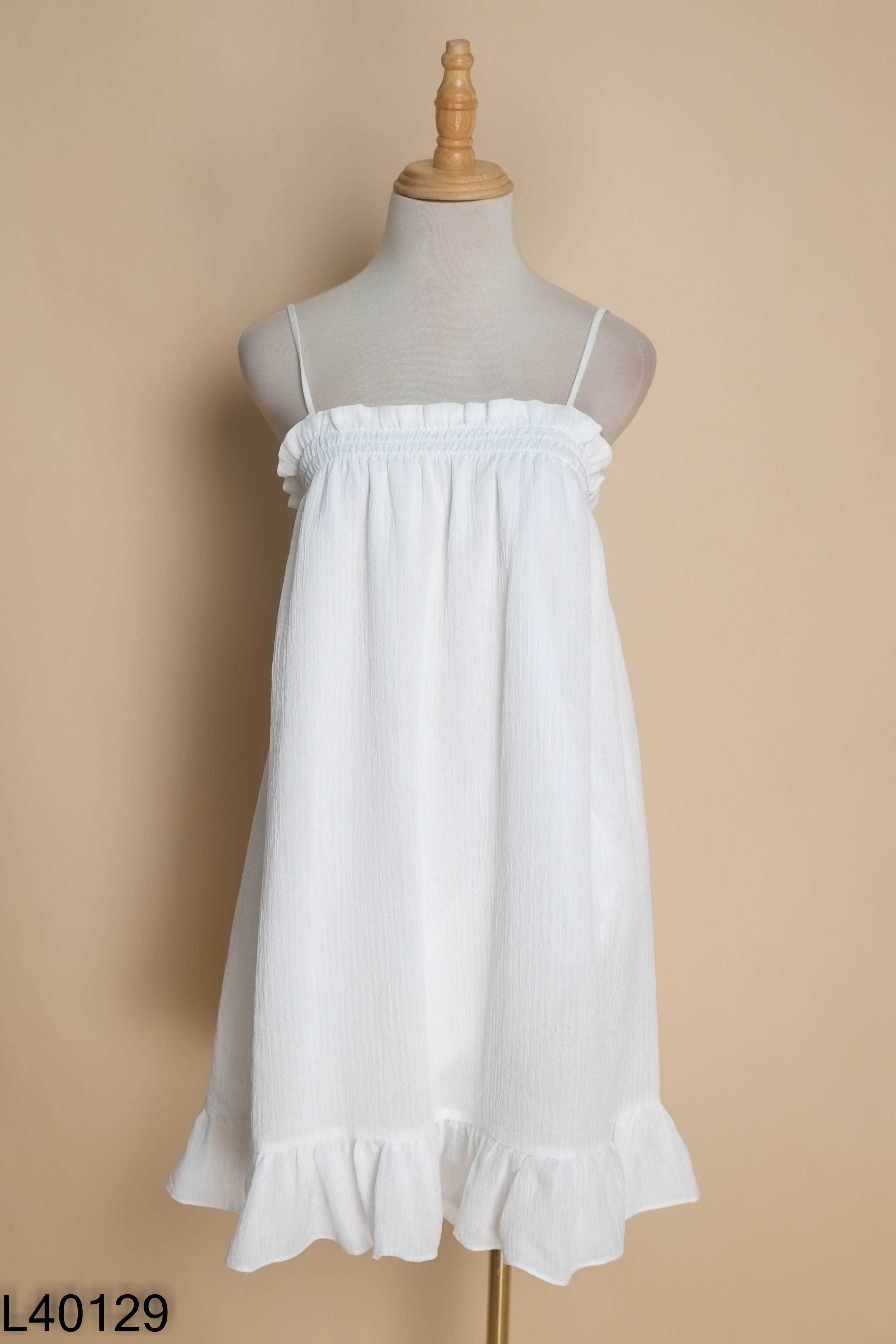 Váy babydoll trắng hai dây GERME YOUNG