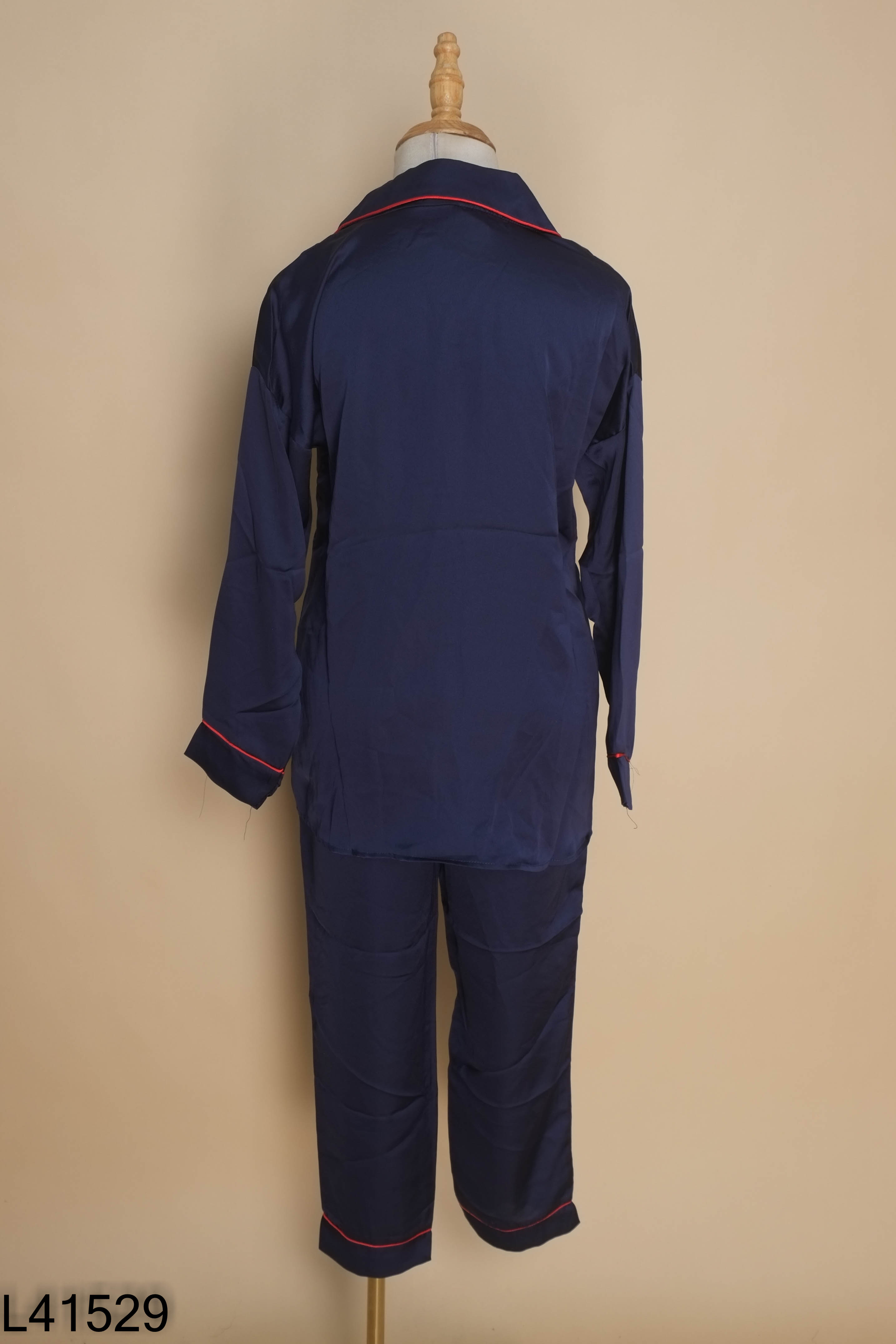 NEWTAG LINH BÔNG'S set ngủ lụa xanh