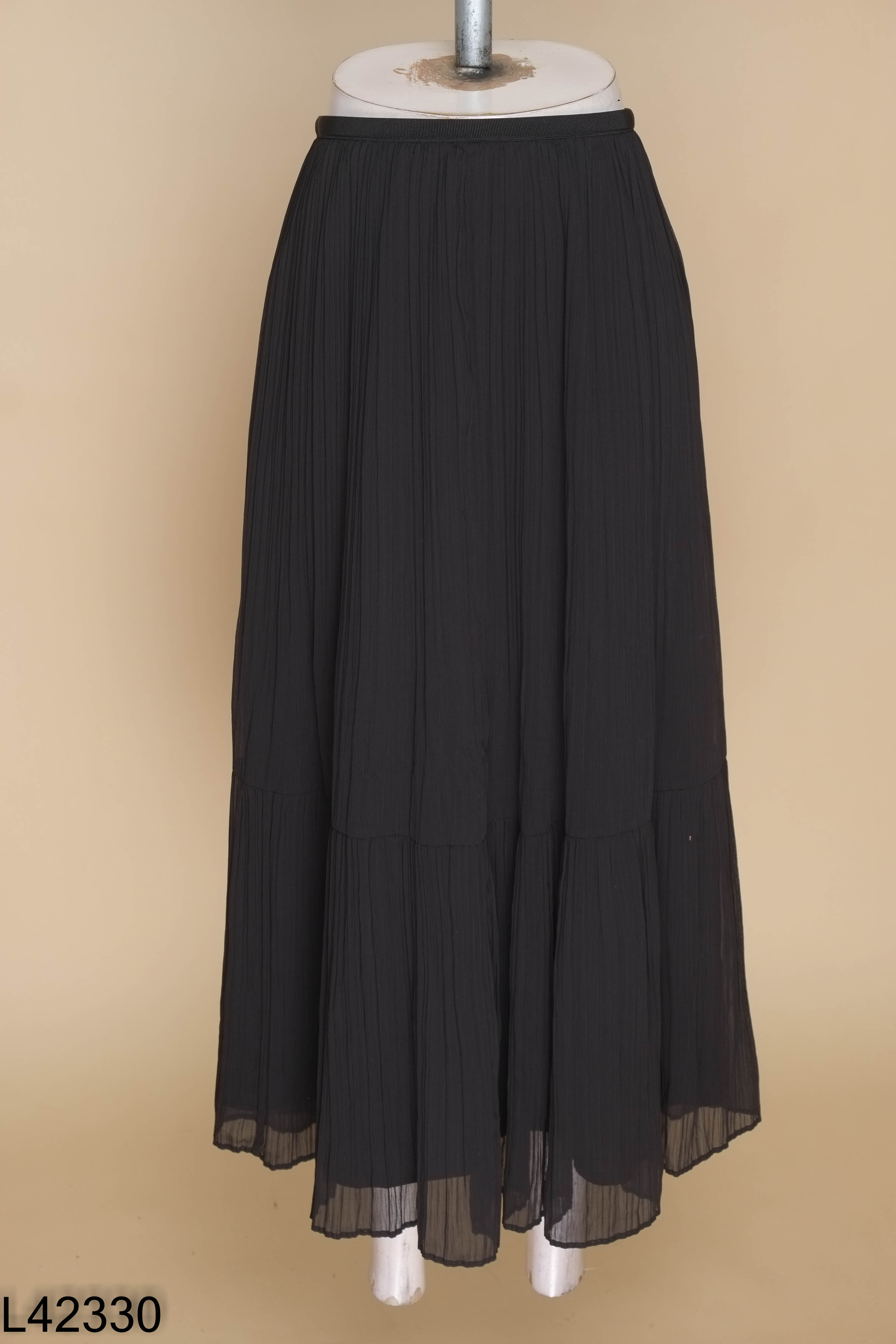 Chân váy UNIQLO đen xếp ly