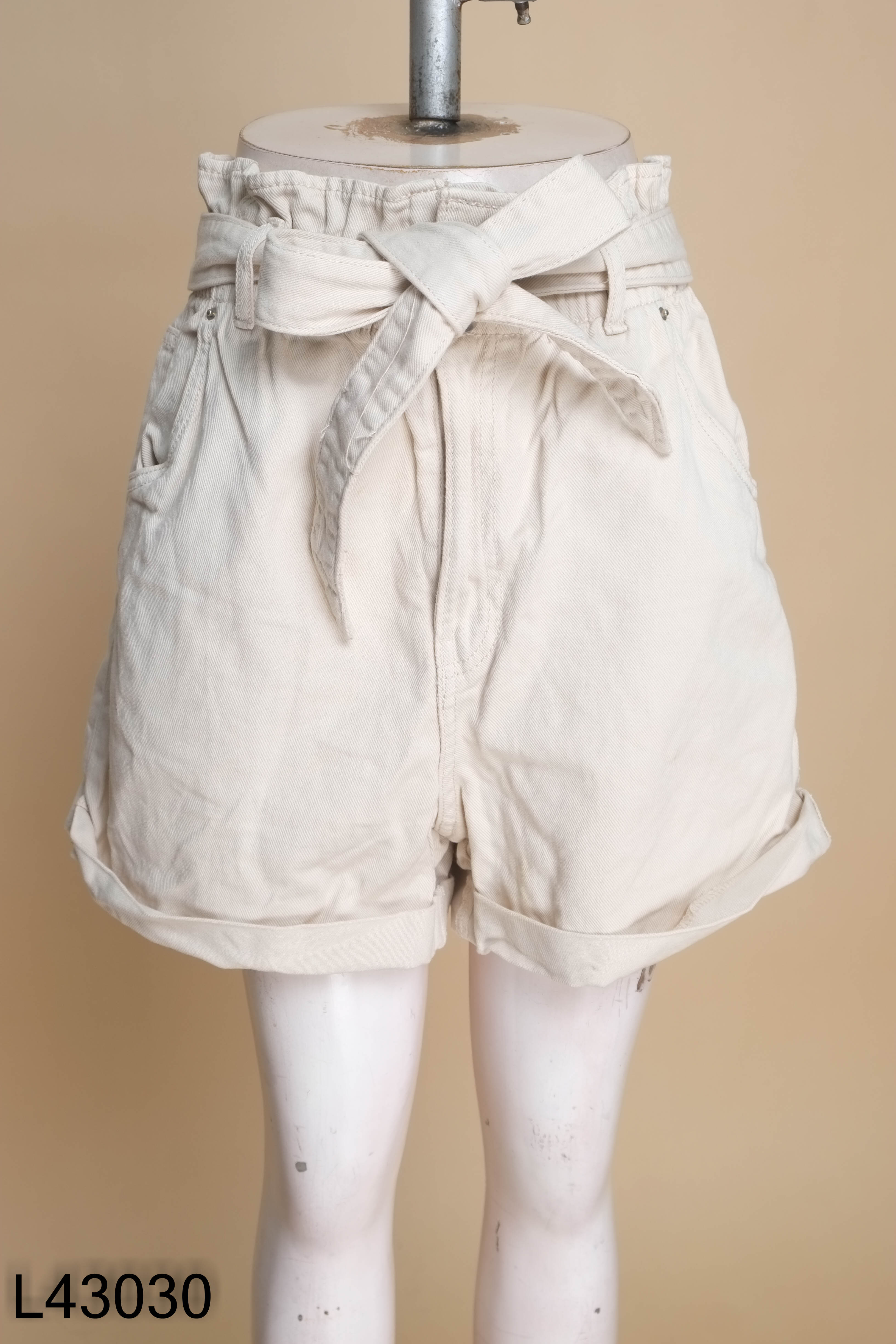 Quần shorts be HM phối đai