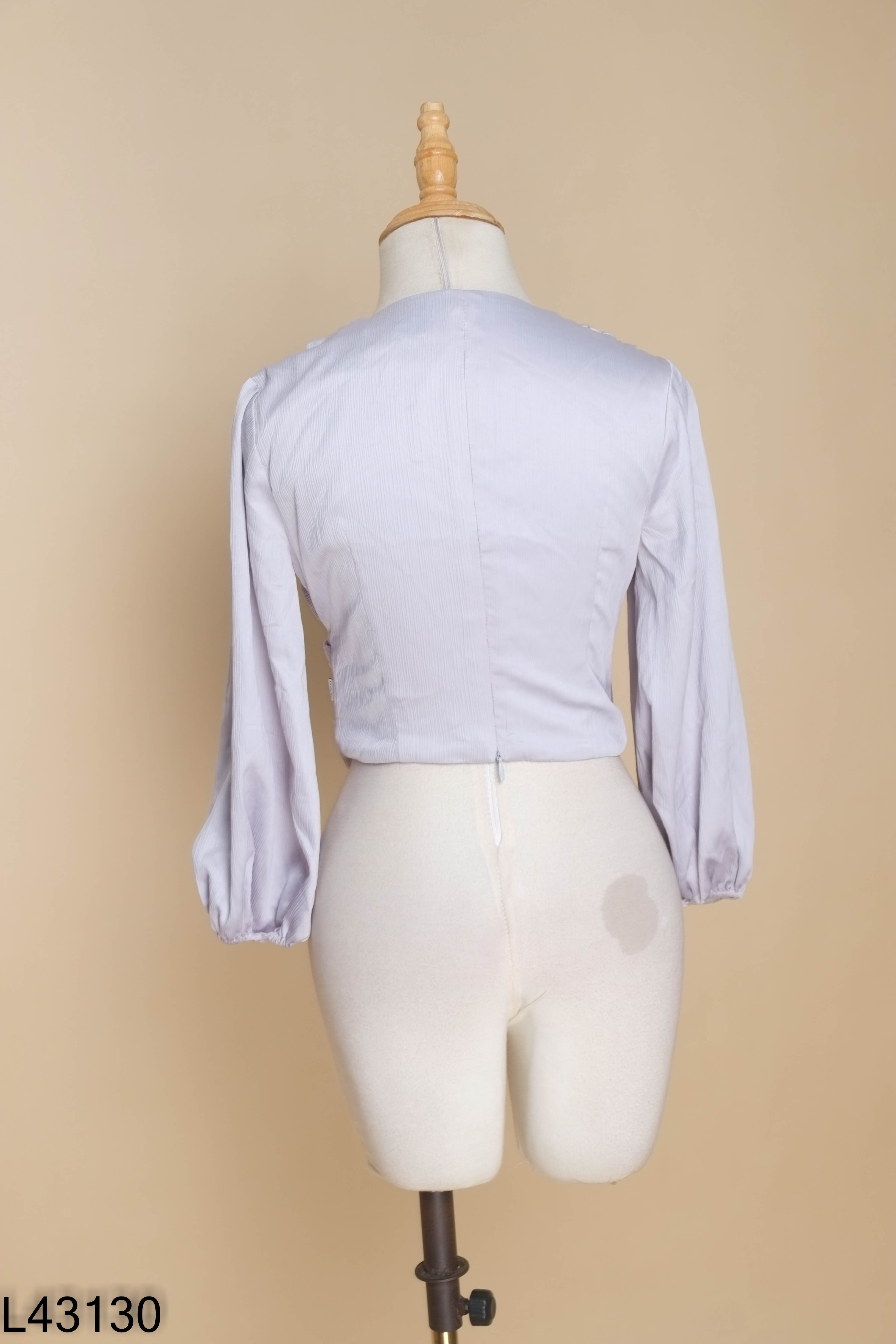 Áo D.CHIC xám cổ chéo