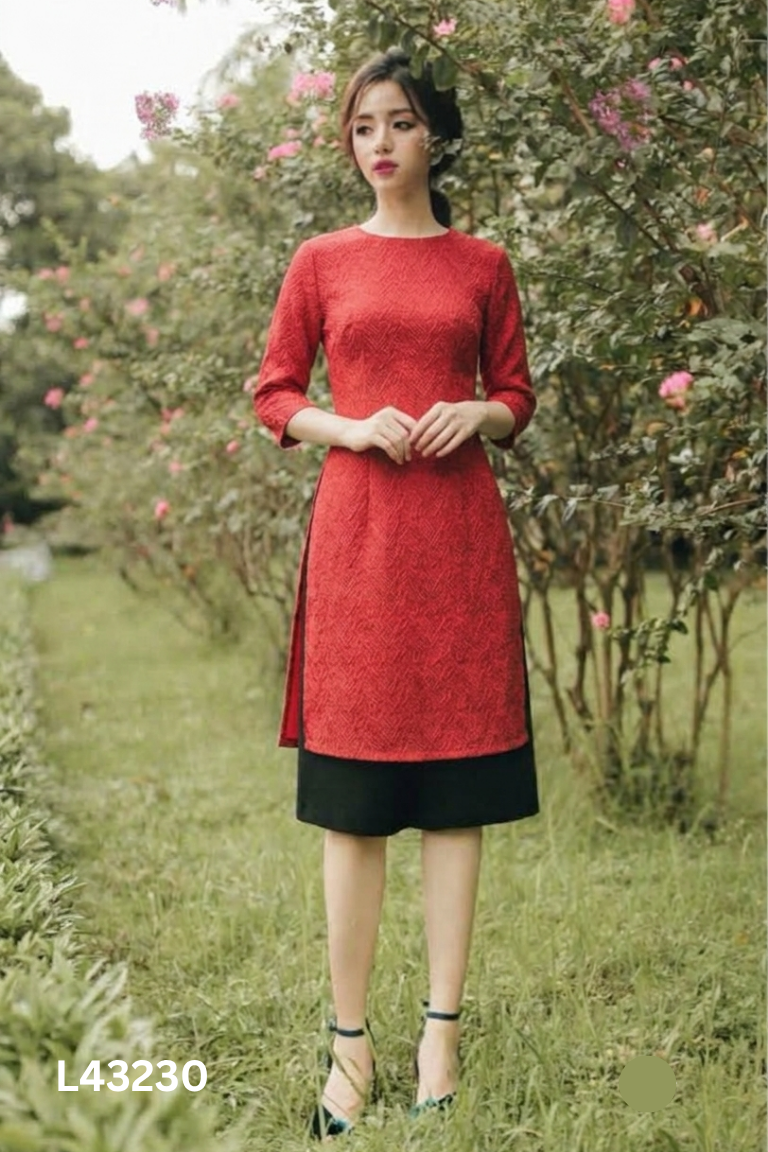 Áo dài DE CHARM đỏ vân