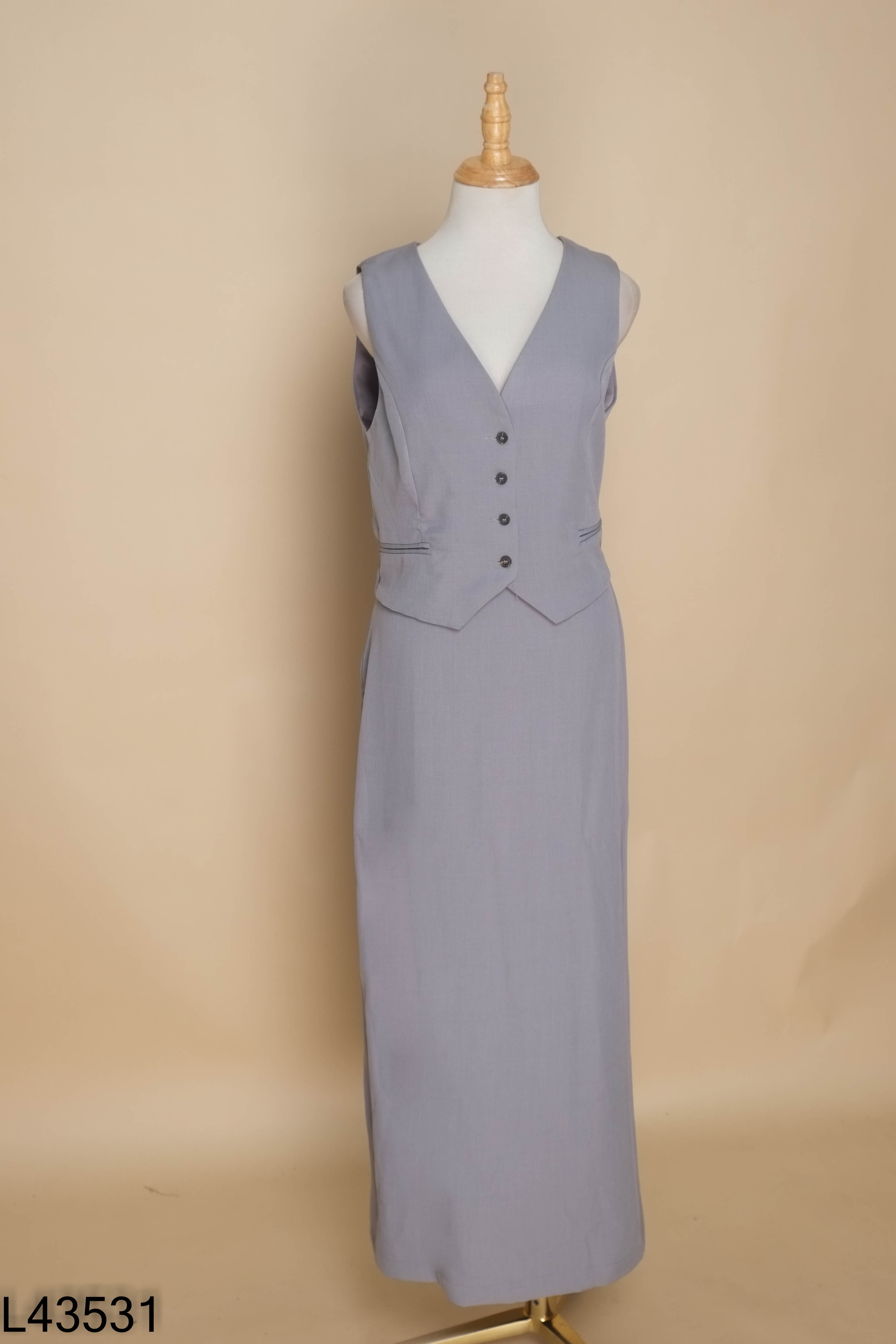 Set SHIEN áo vest + chân váy dài xám trơn