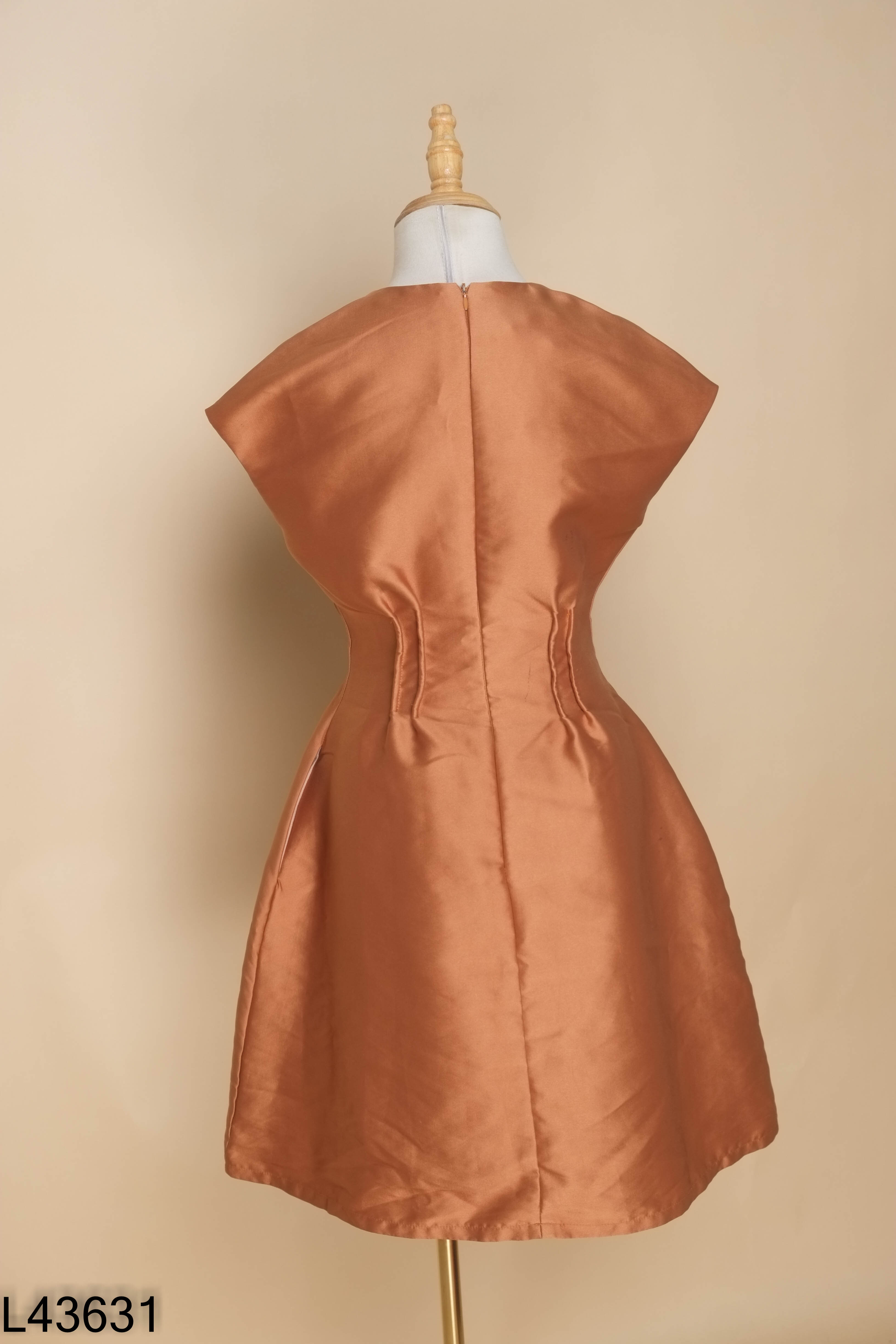 Váy EVA DESIGN nâu đính hoa
