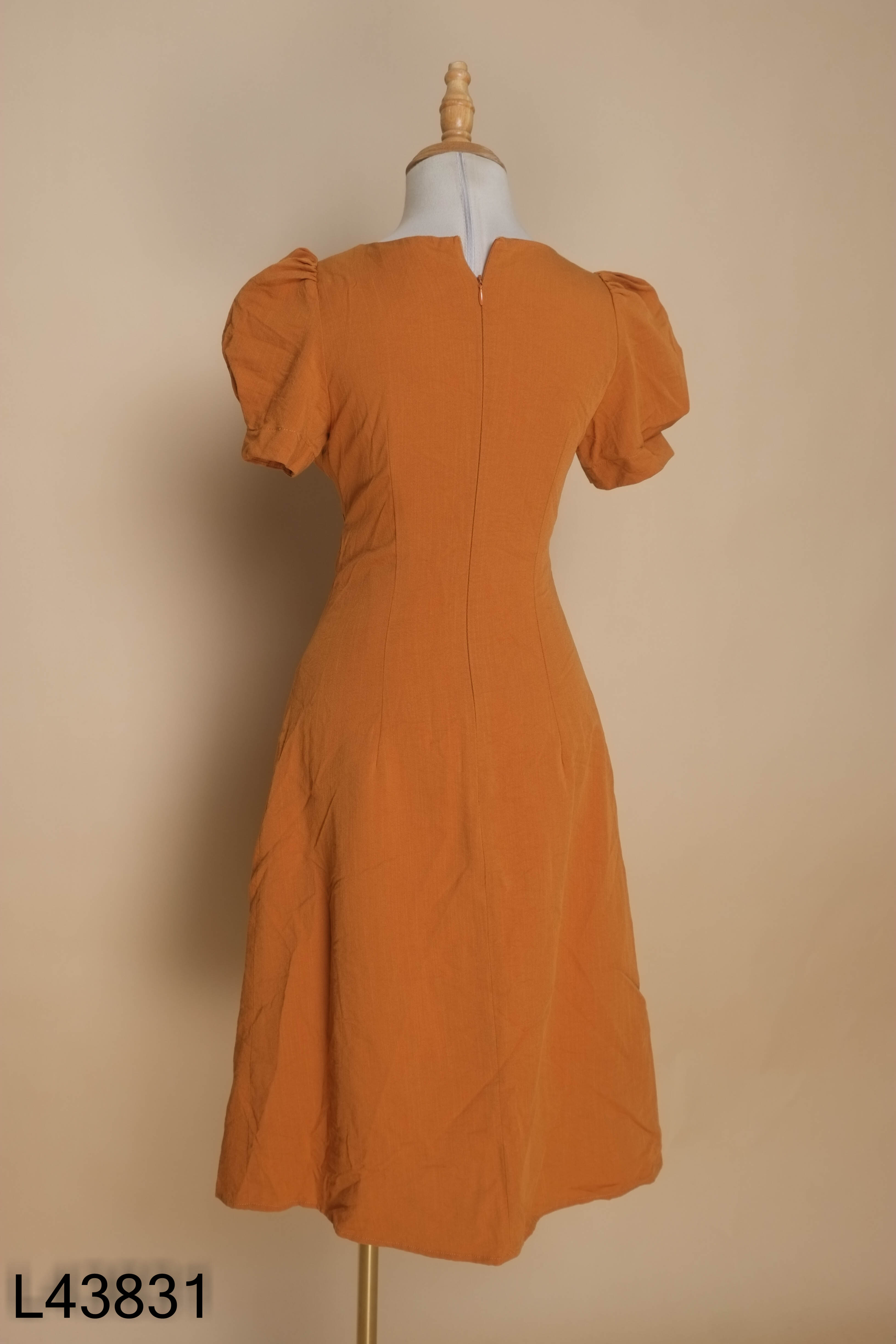 Váy nâu ADORE DRESS nhún cổ tròn