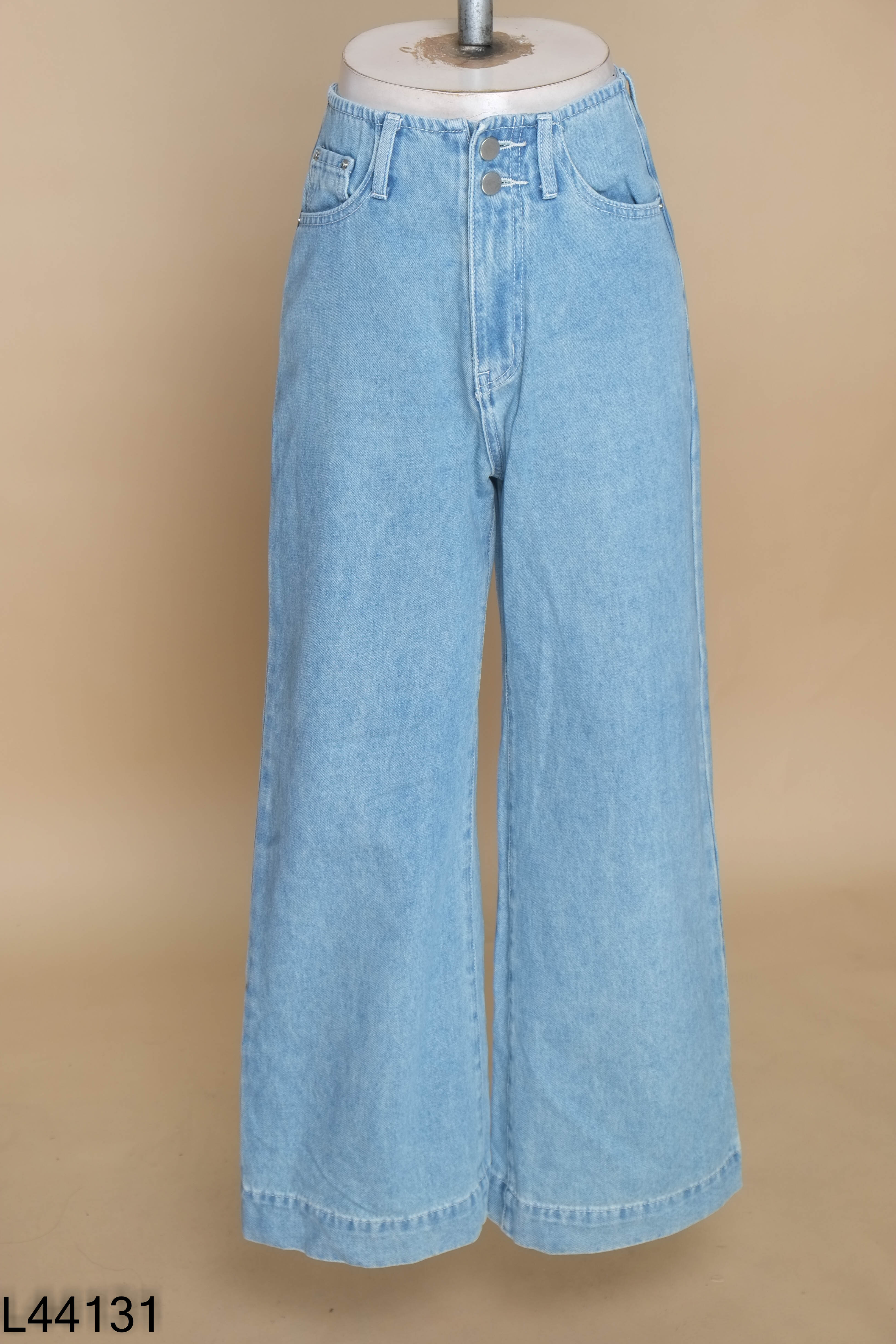 Quần jeans xanh FROM ANNA suông
