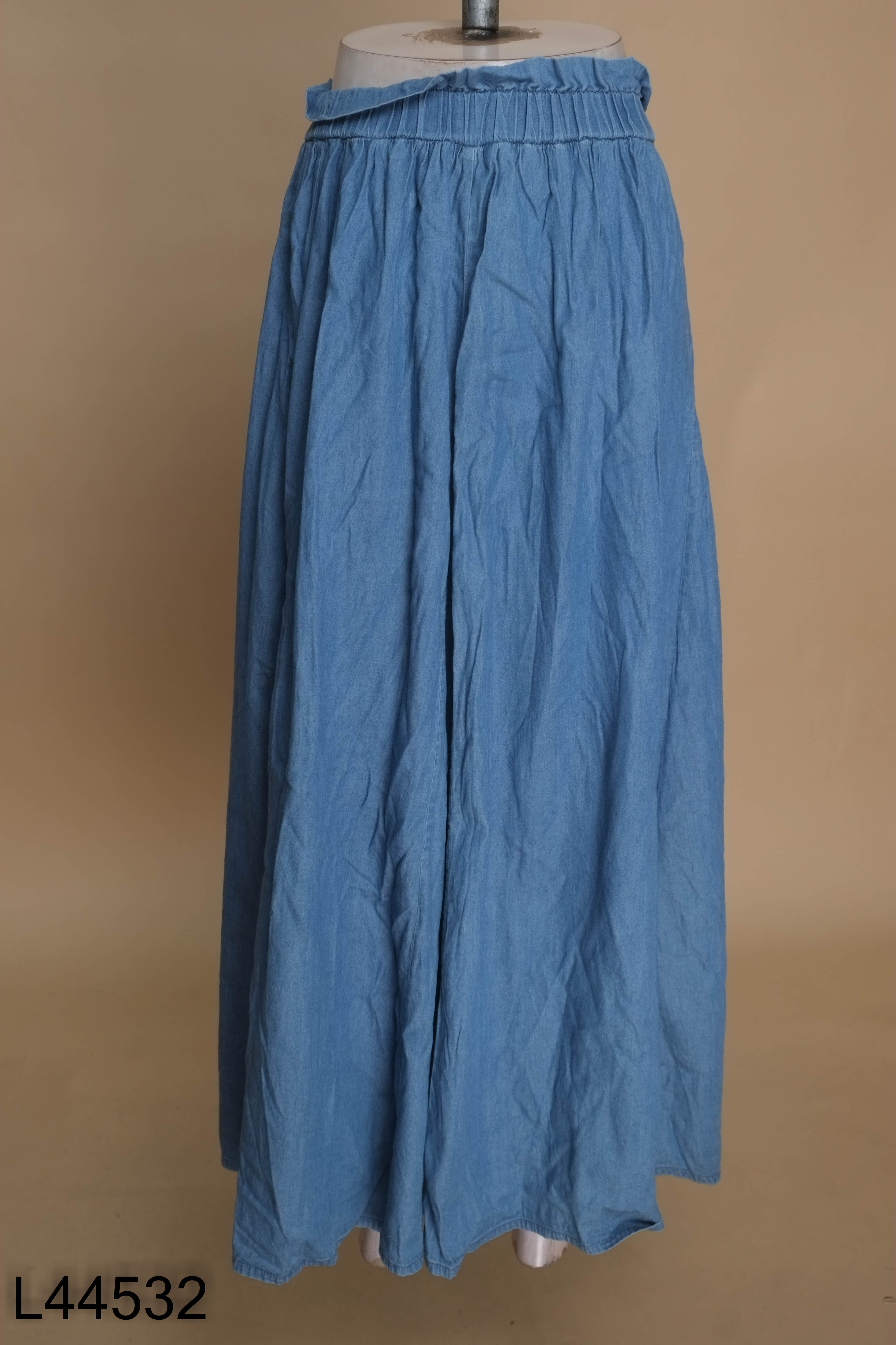 Chân váy jeans xanh trơn